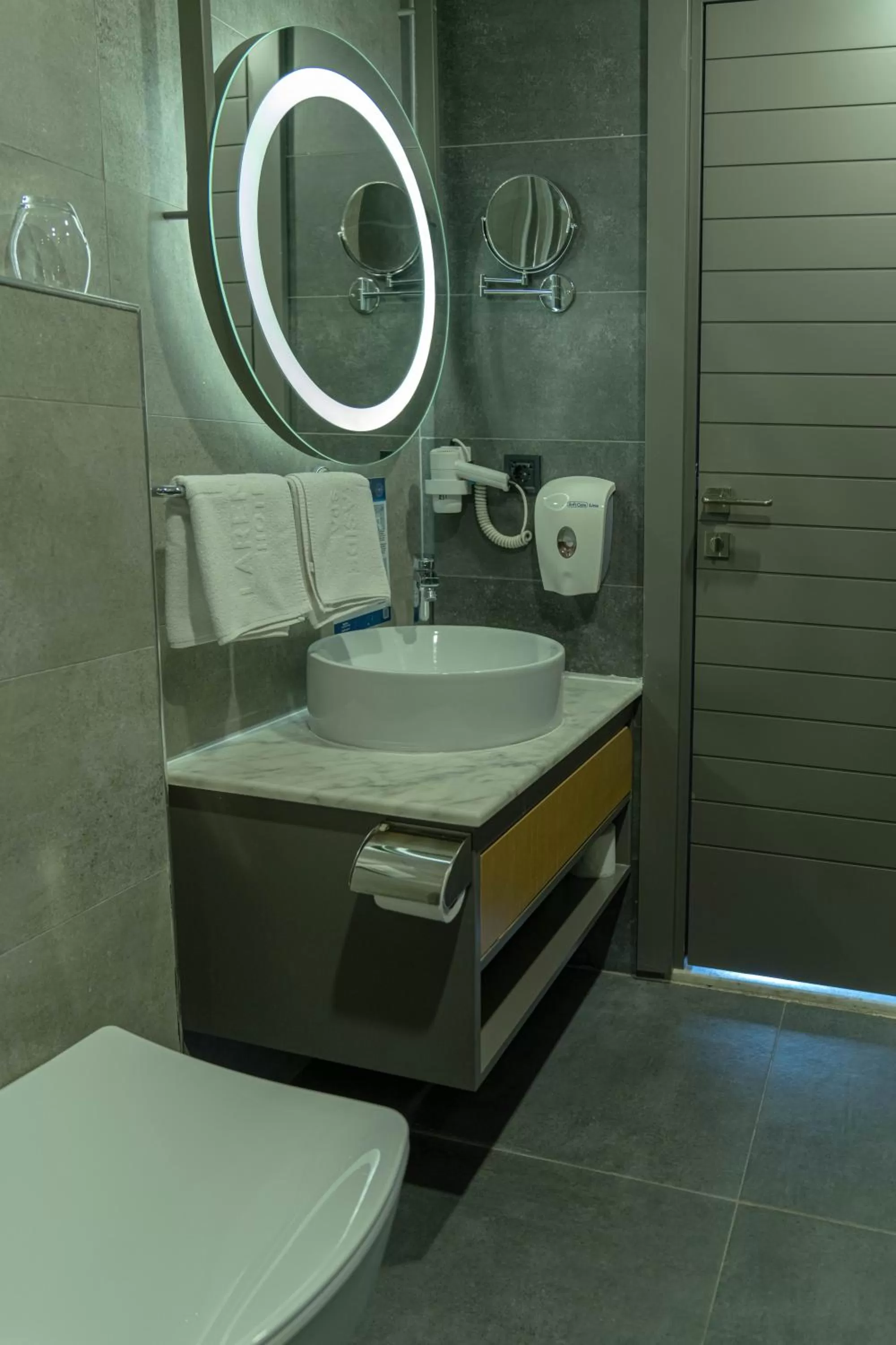 Deluxe Room in Laren Sea Side Hotel Spa