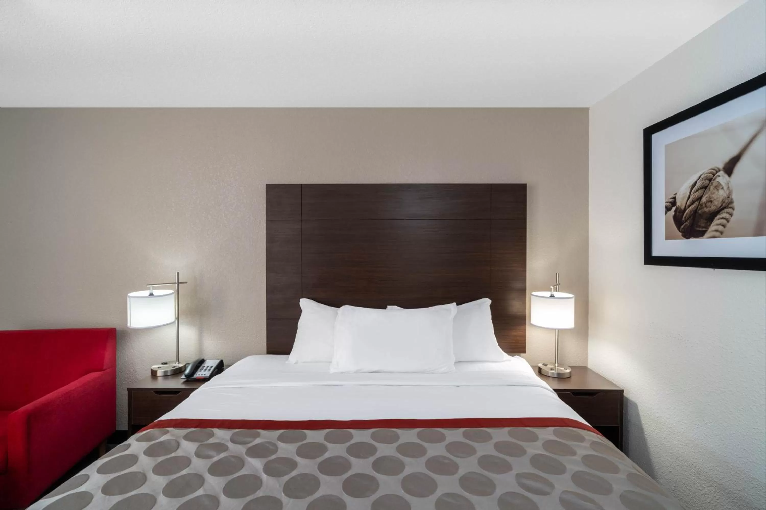 Bedroom, Bed in Ramada by Wyndham Maggie Valley