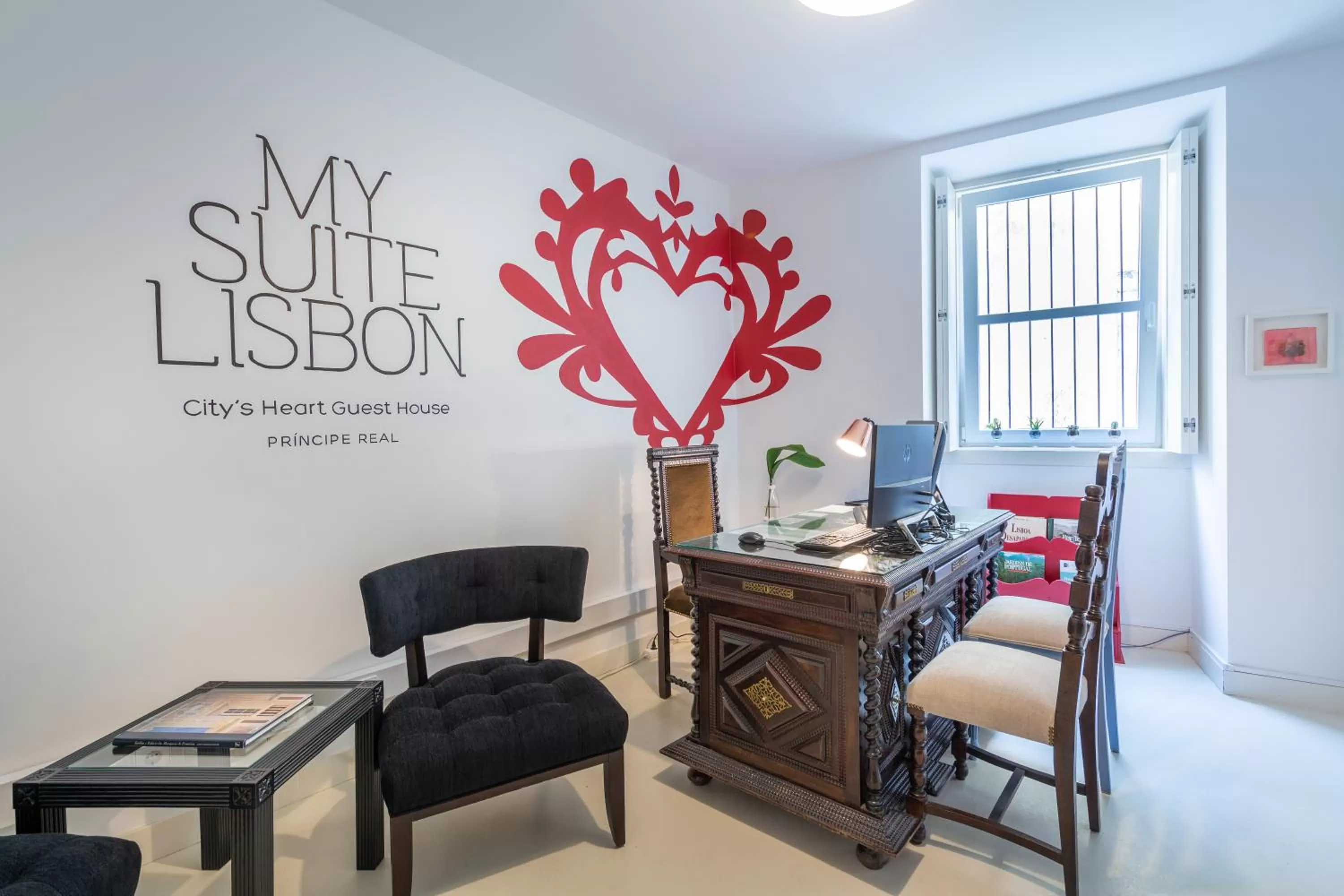 Lobby or reception in My Suite Lisbon Serviced Apartments - Principe Real