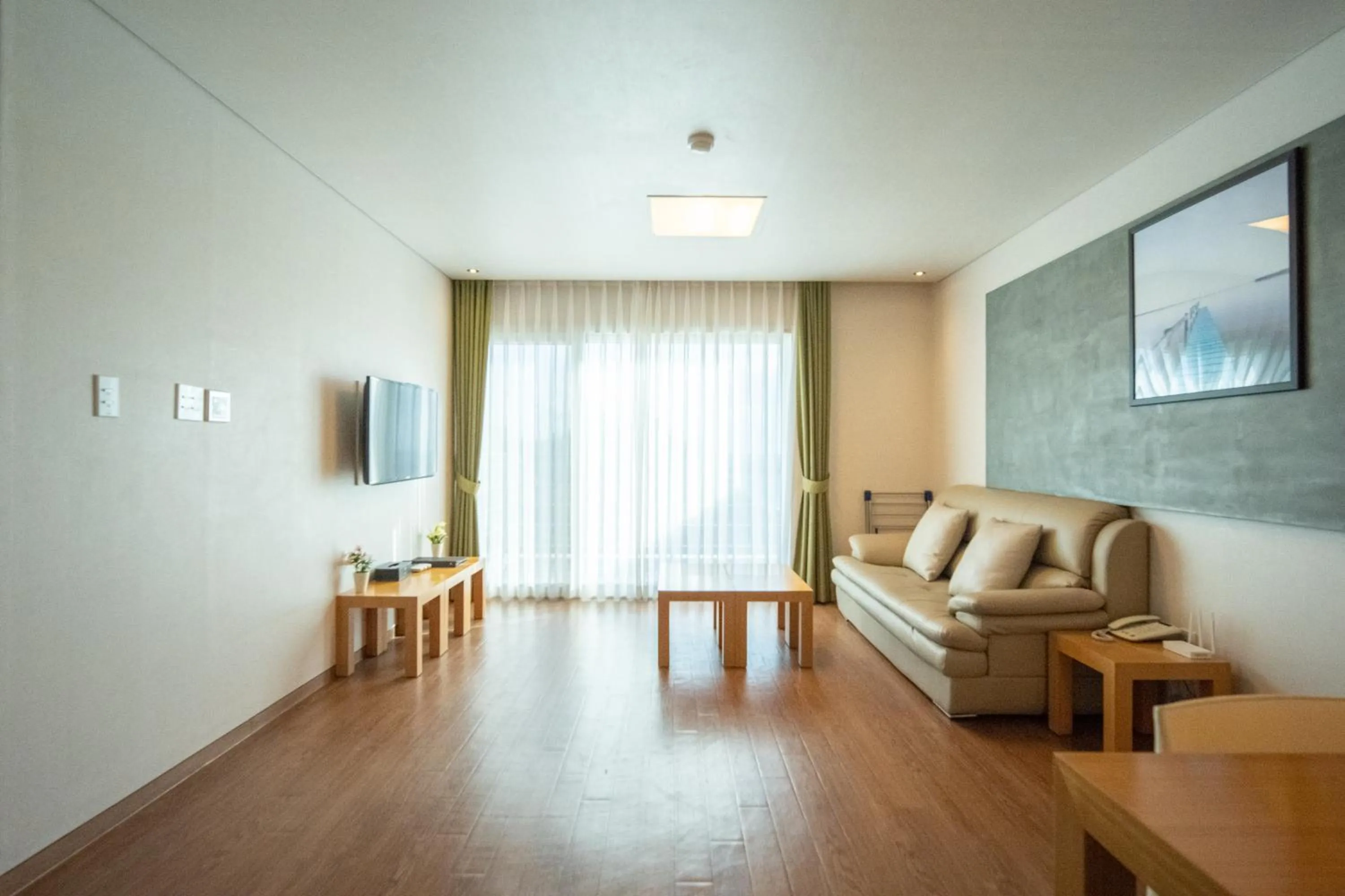 TV and multimedia in Y Resort Jeju