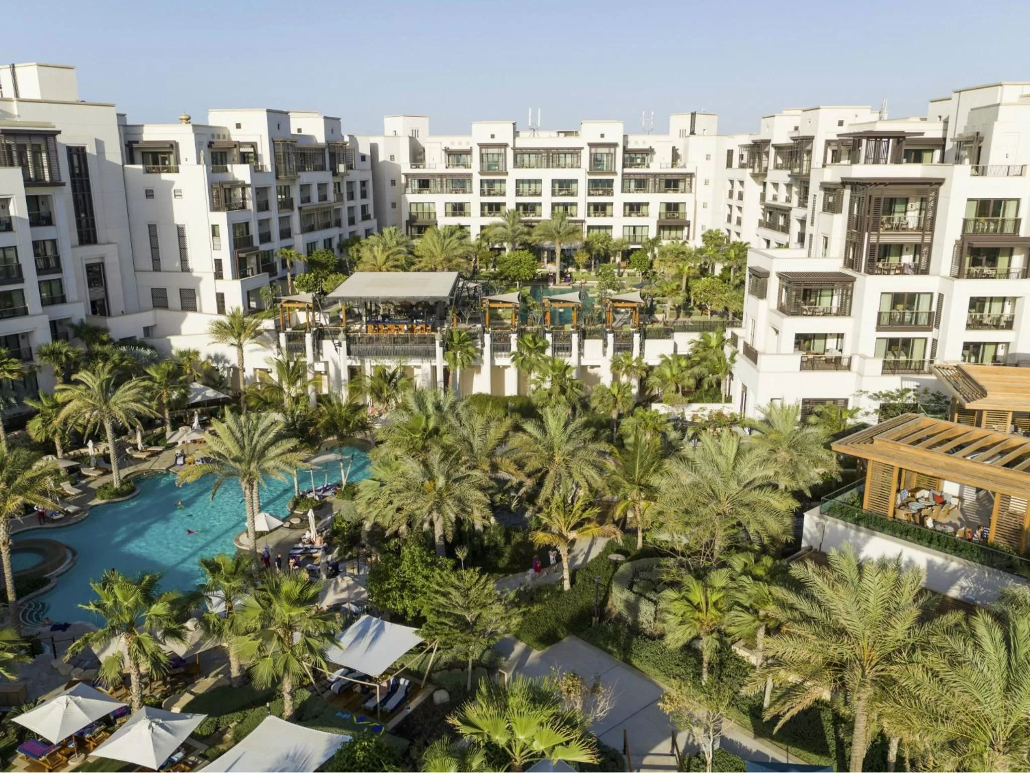 Property building in Jumeirah Al Naseem Dubai