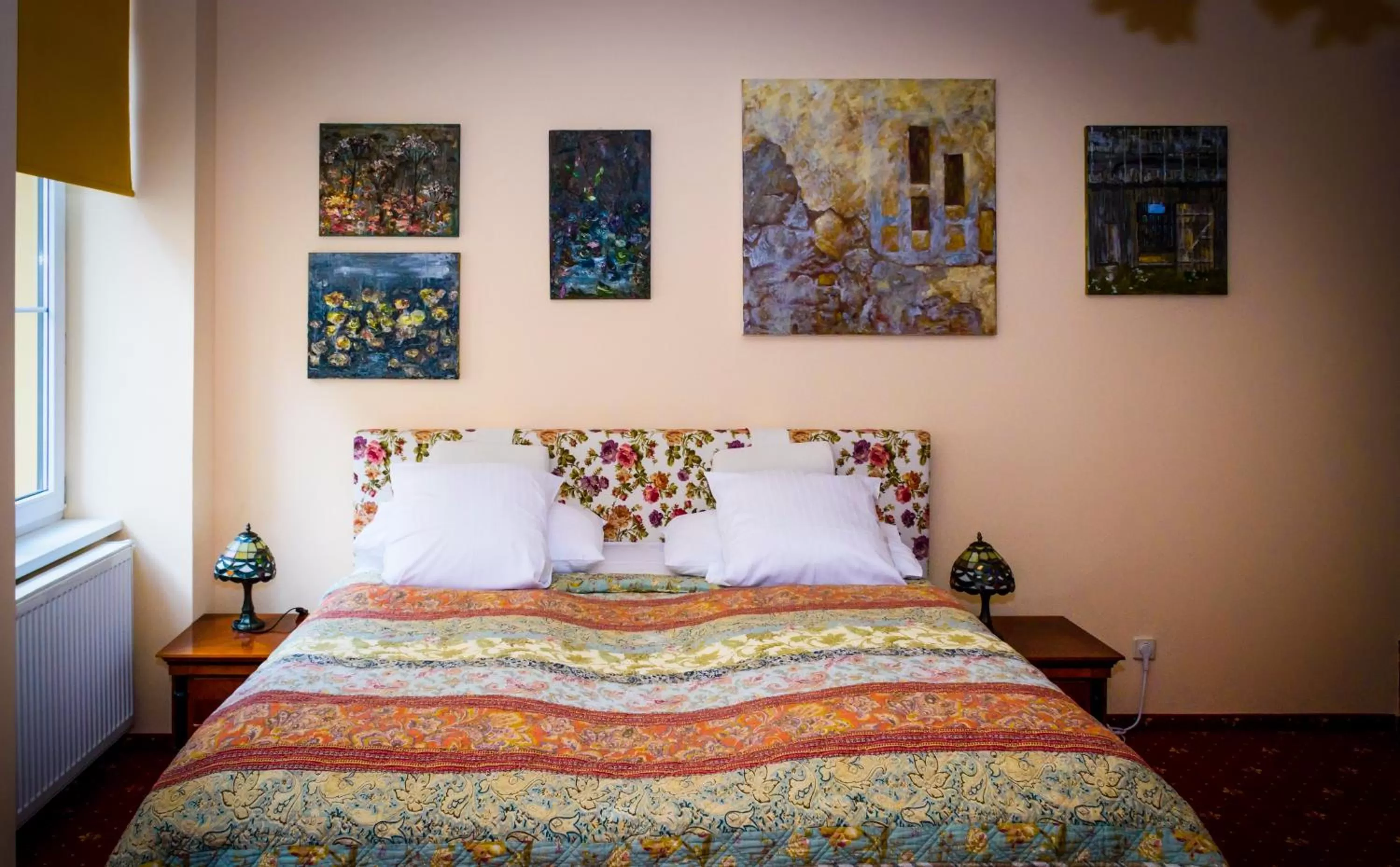 Bed in Altwienerhof Boutique Hotel