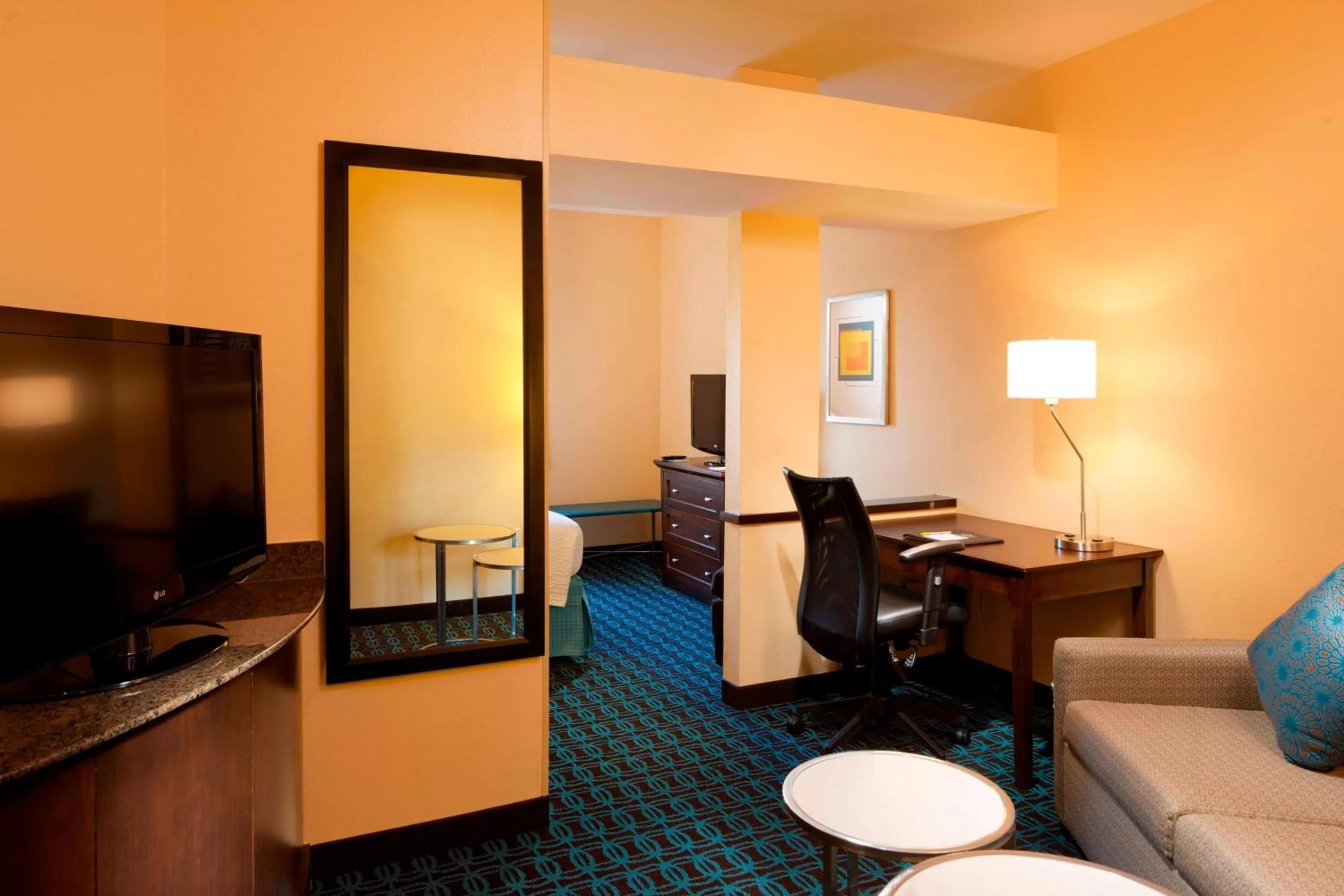 Bedroom in Fairfield Inn & Suites Houston Intercontinental Airport