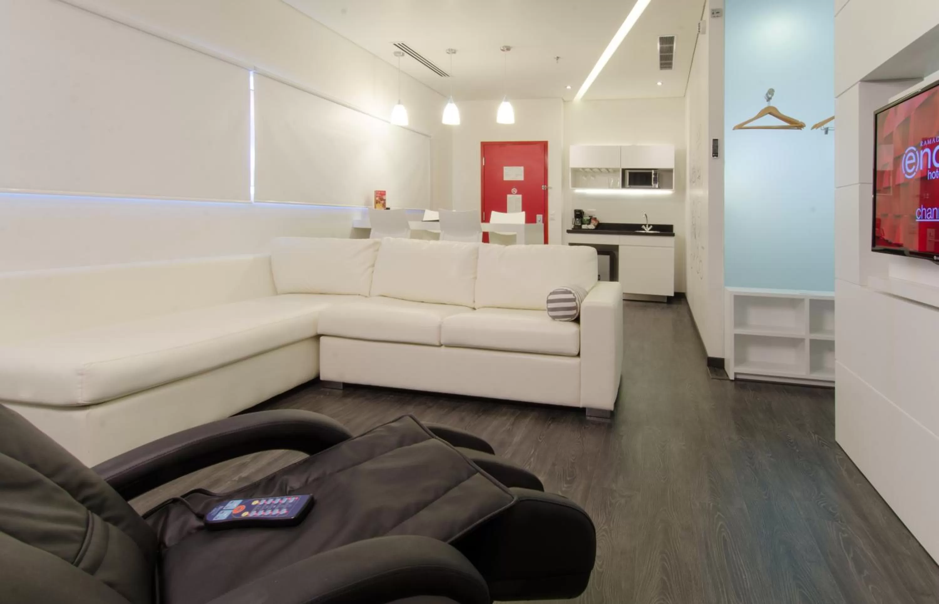 Living room in Ramada Encore by Wyndham San Luis Potosi