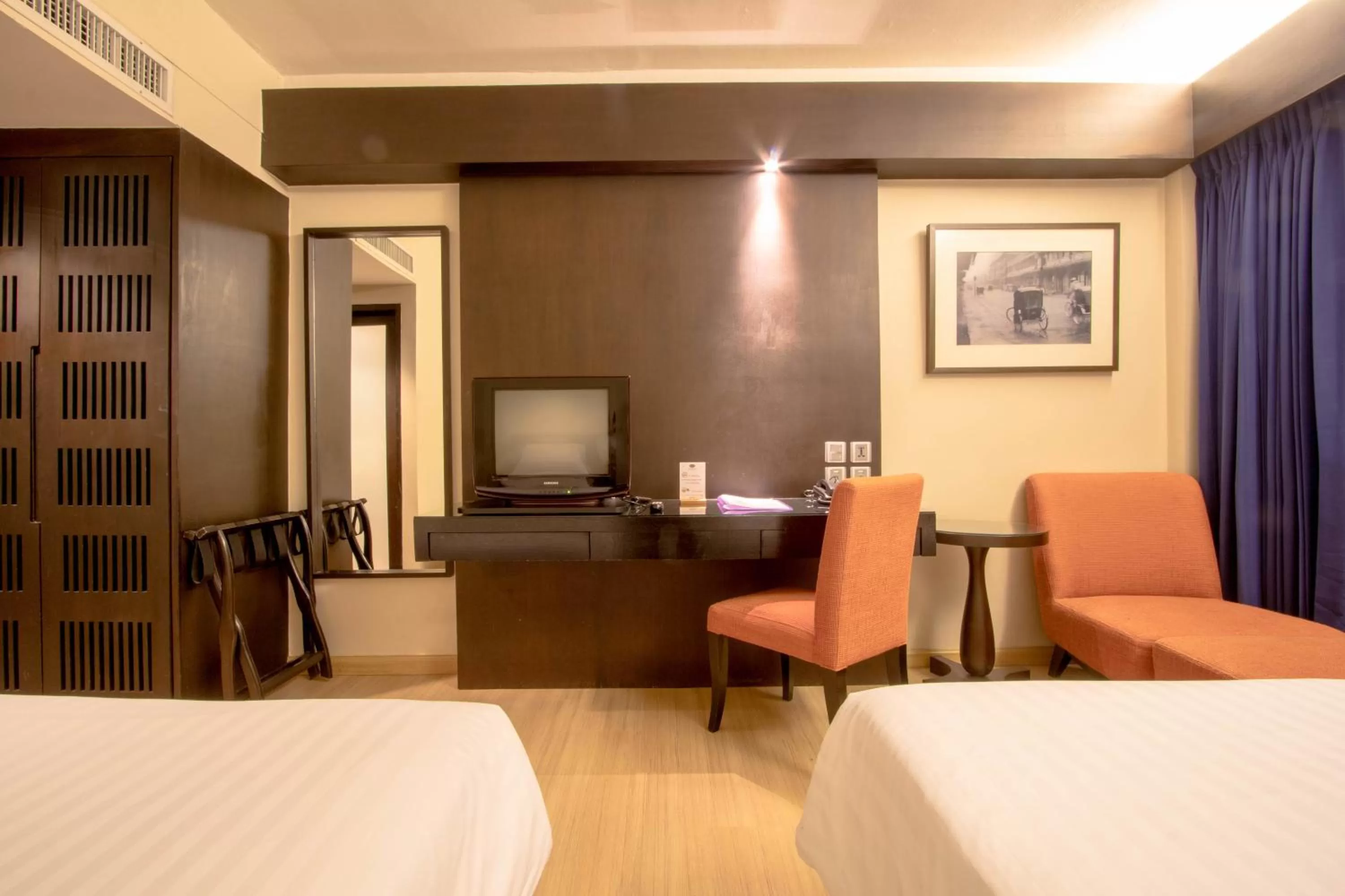 TV and multimedia, Bed in The Residence Rajtaevee Hotel