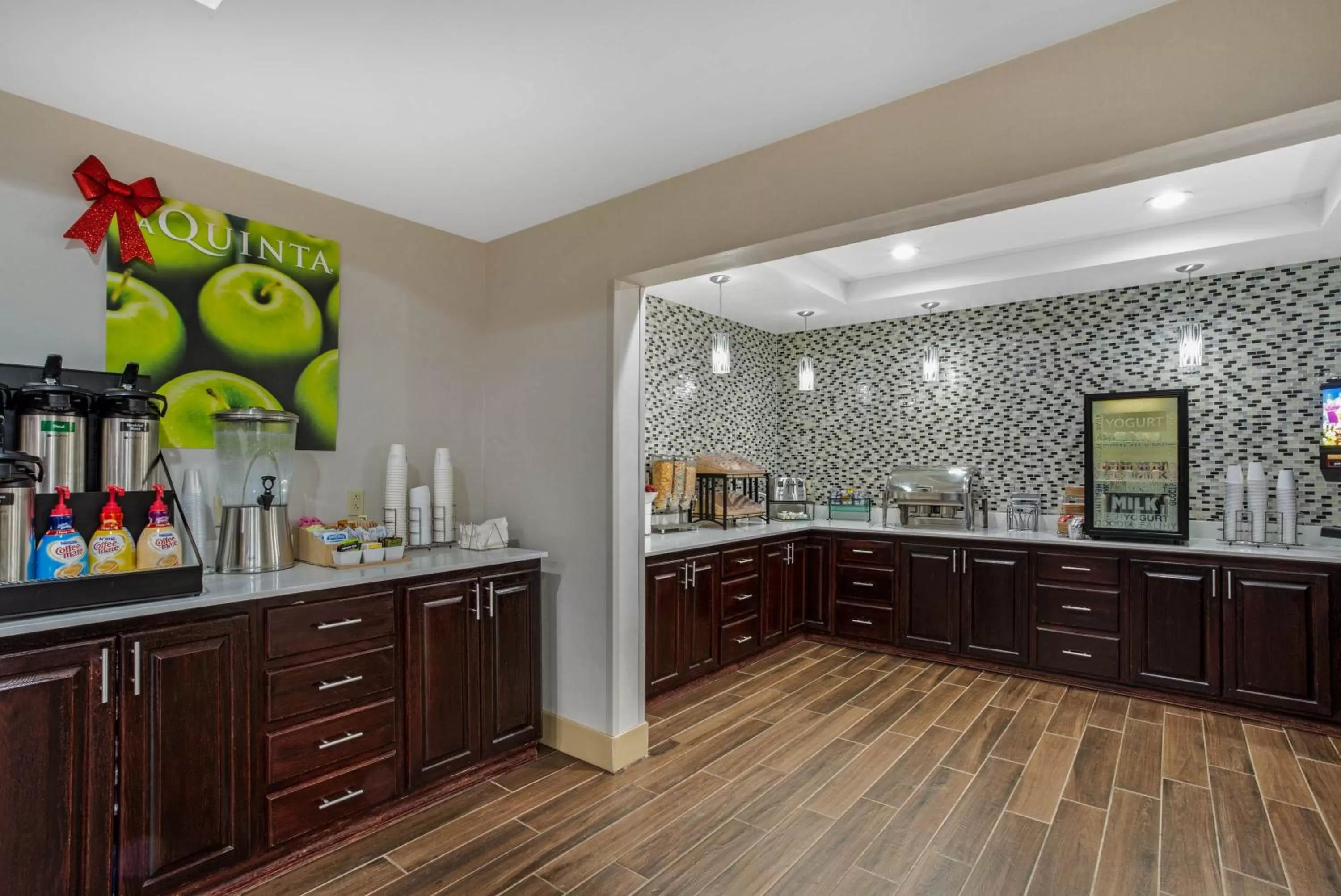 Breakfast in La Quinta by Wyndham Norwich-Plainfield-Casino