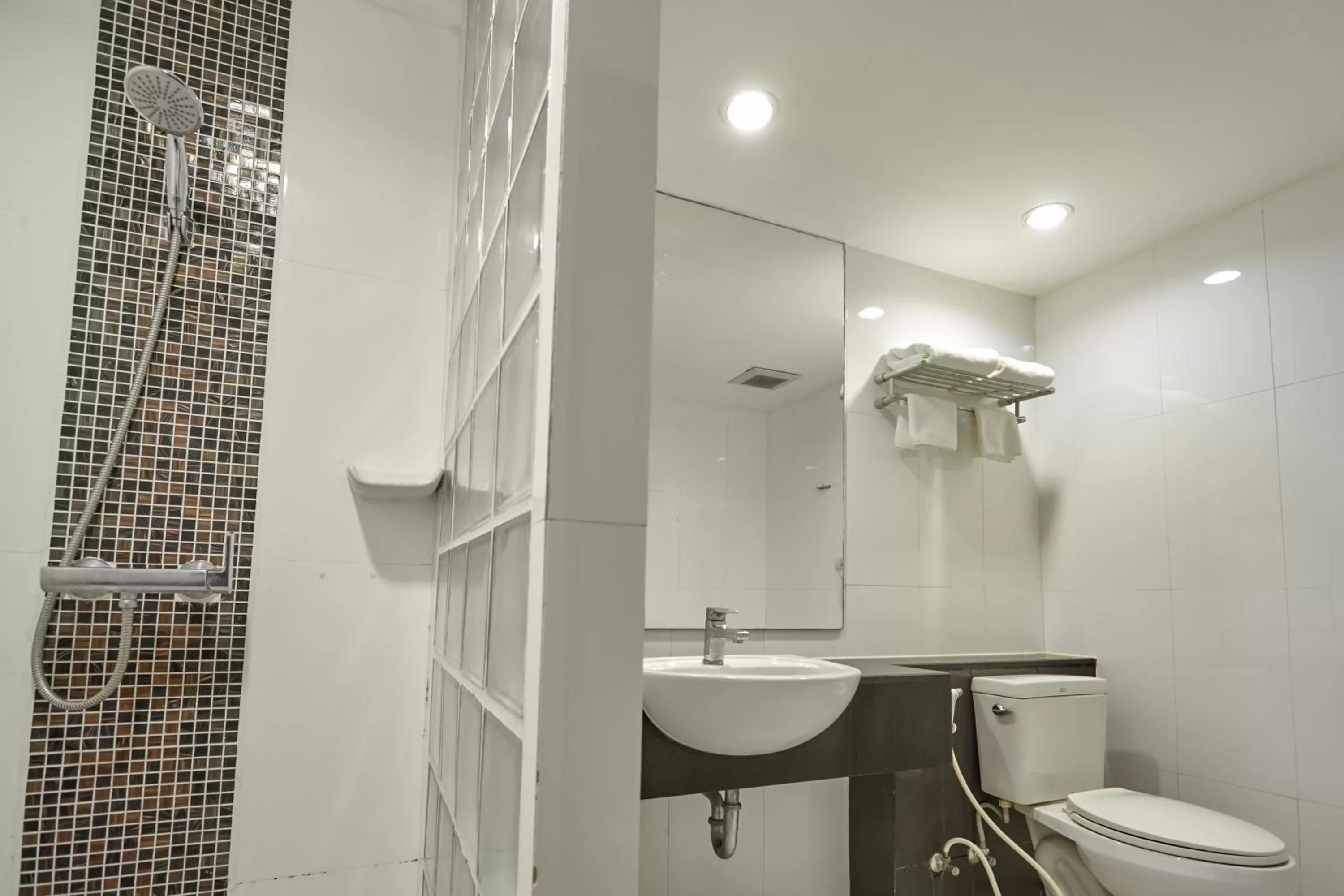 Bathroom in Nana Hiso Hotel