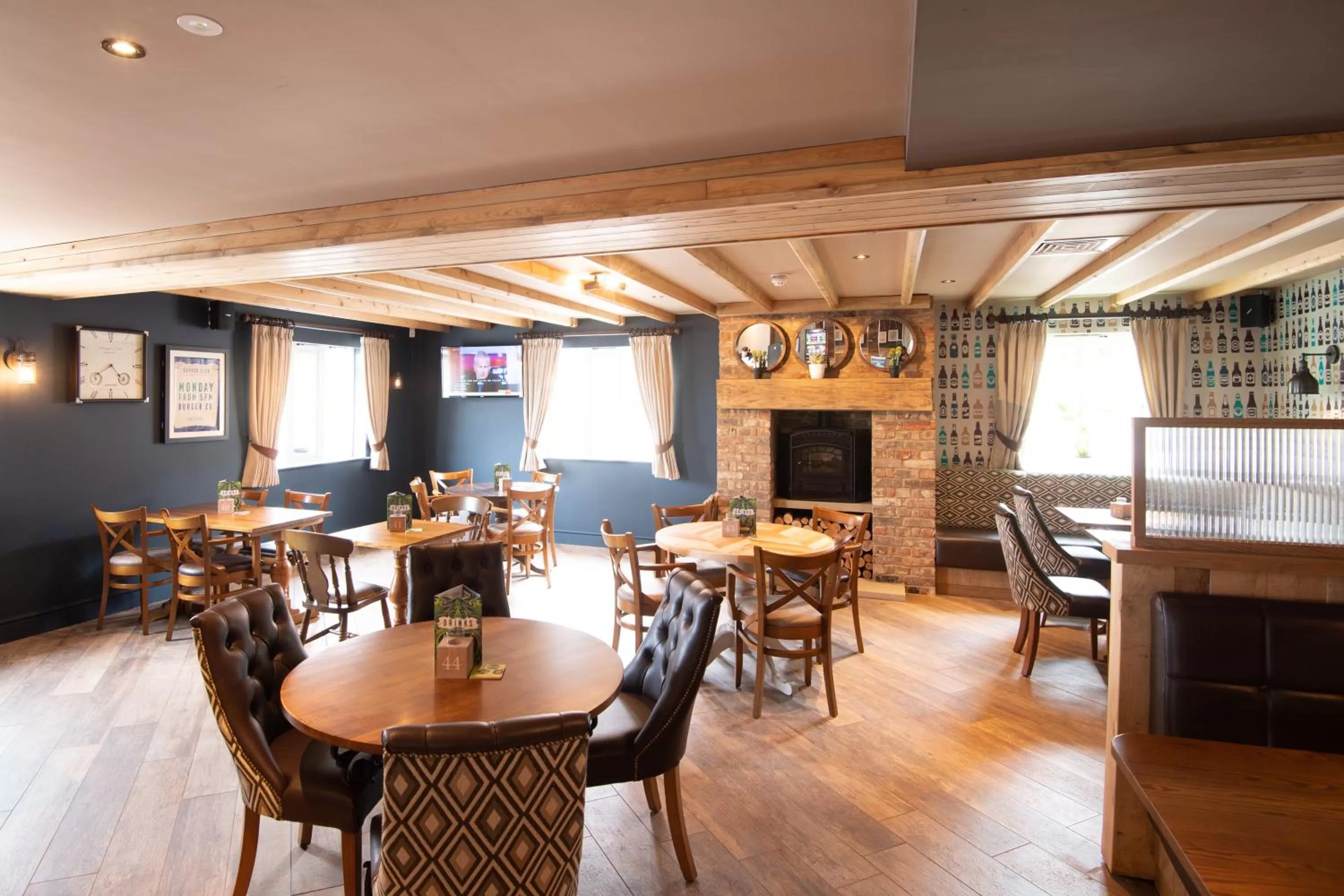 Restaurant/places to eat in Paisley Pear, Brackley by Marston's Inns