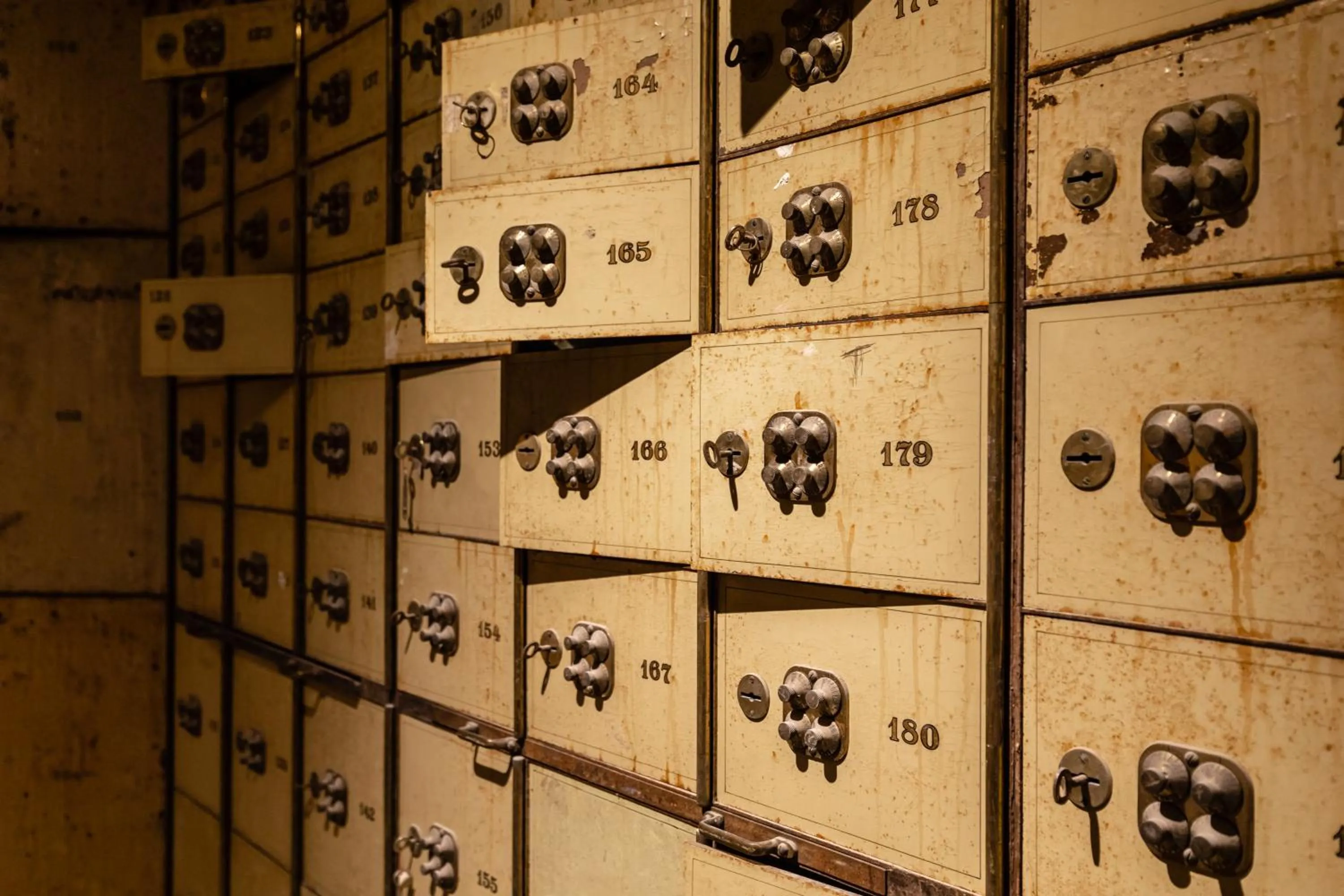 locker in Hotel FRANQ