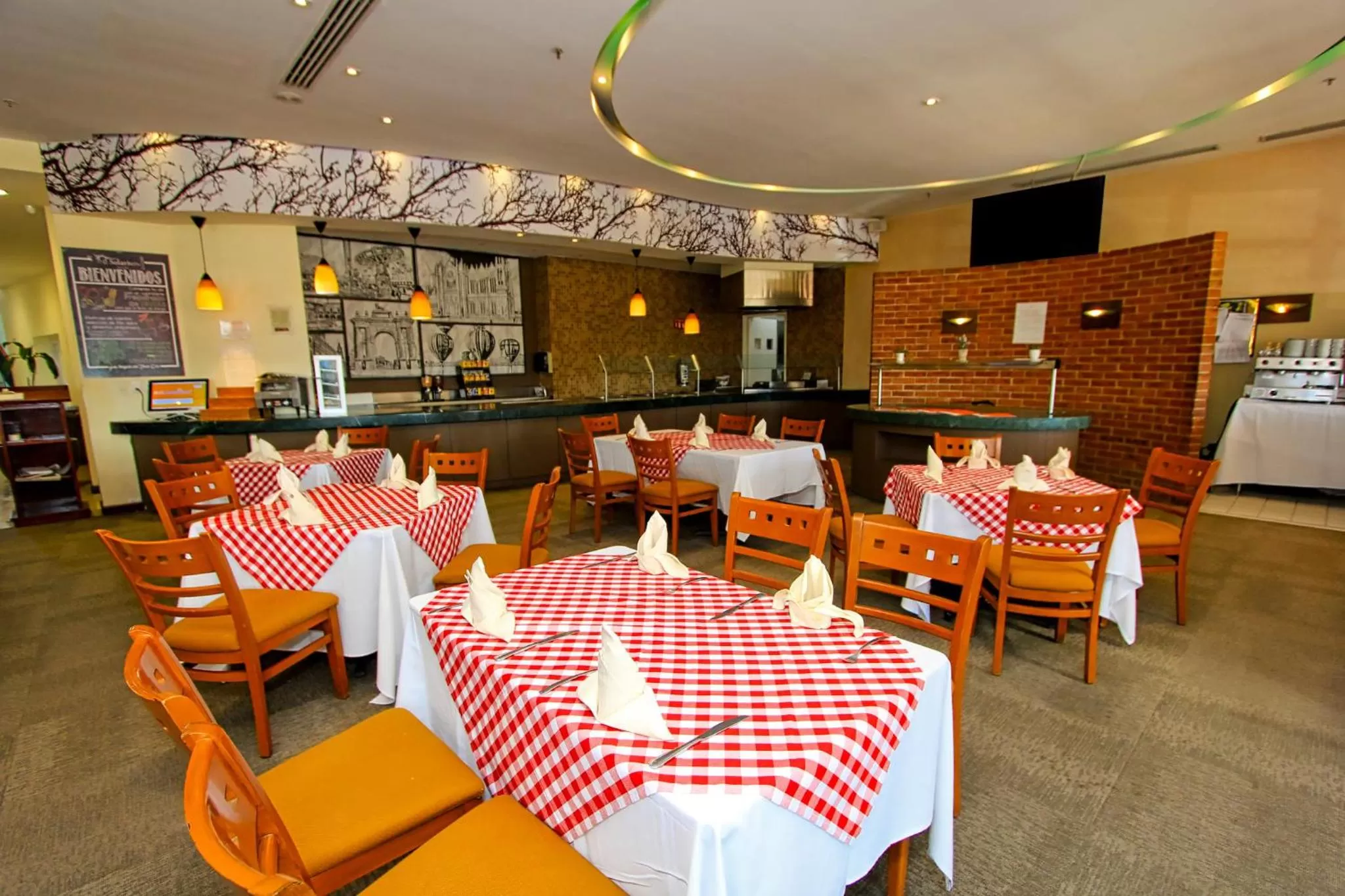 Restaurant/places to eat in Holiday Inn Leon-Convention Center by IHG