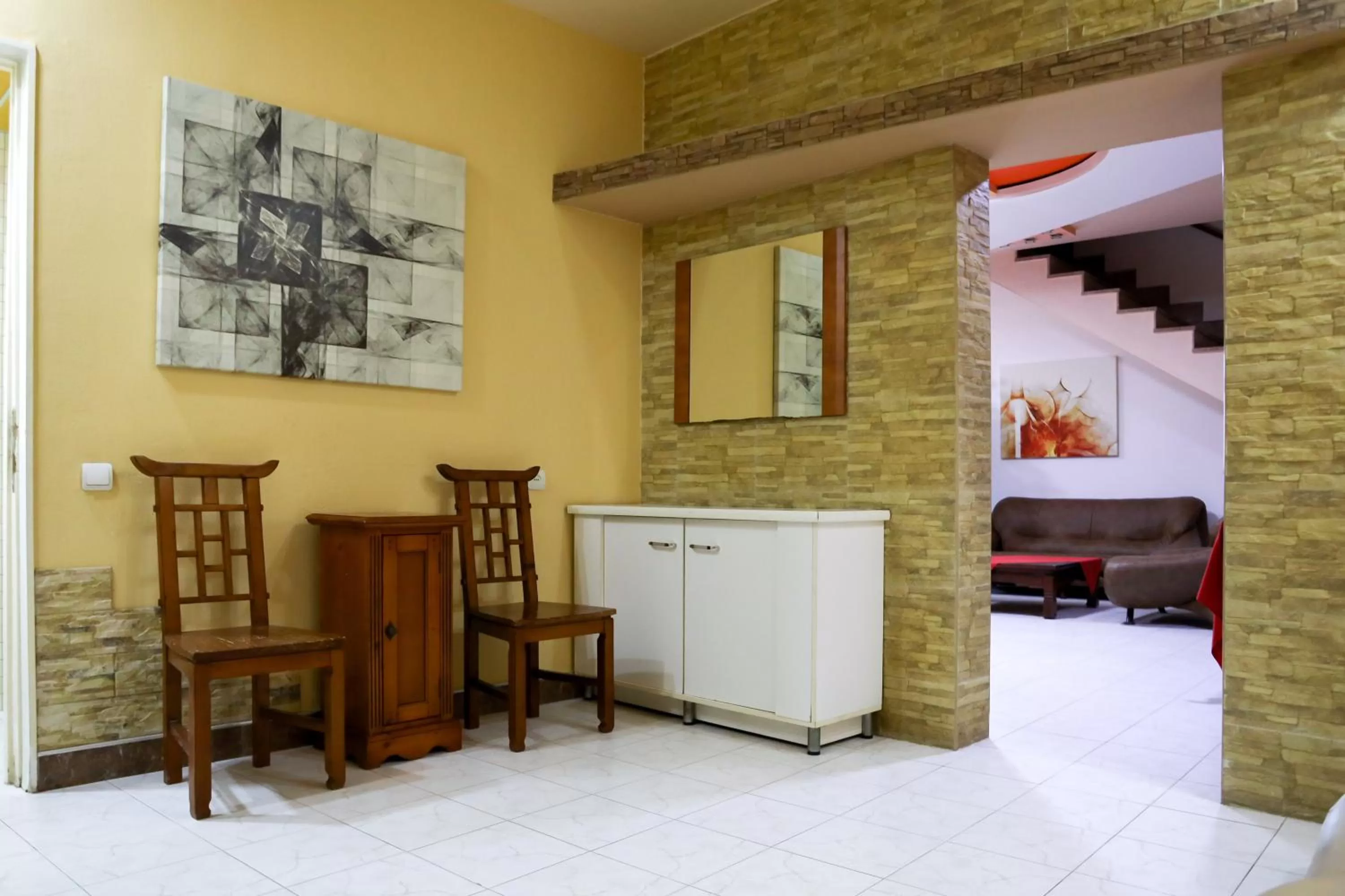 Dining Area in NO PROBLEM