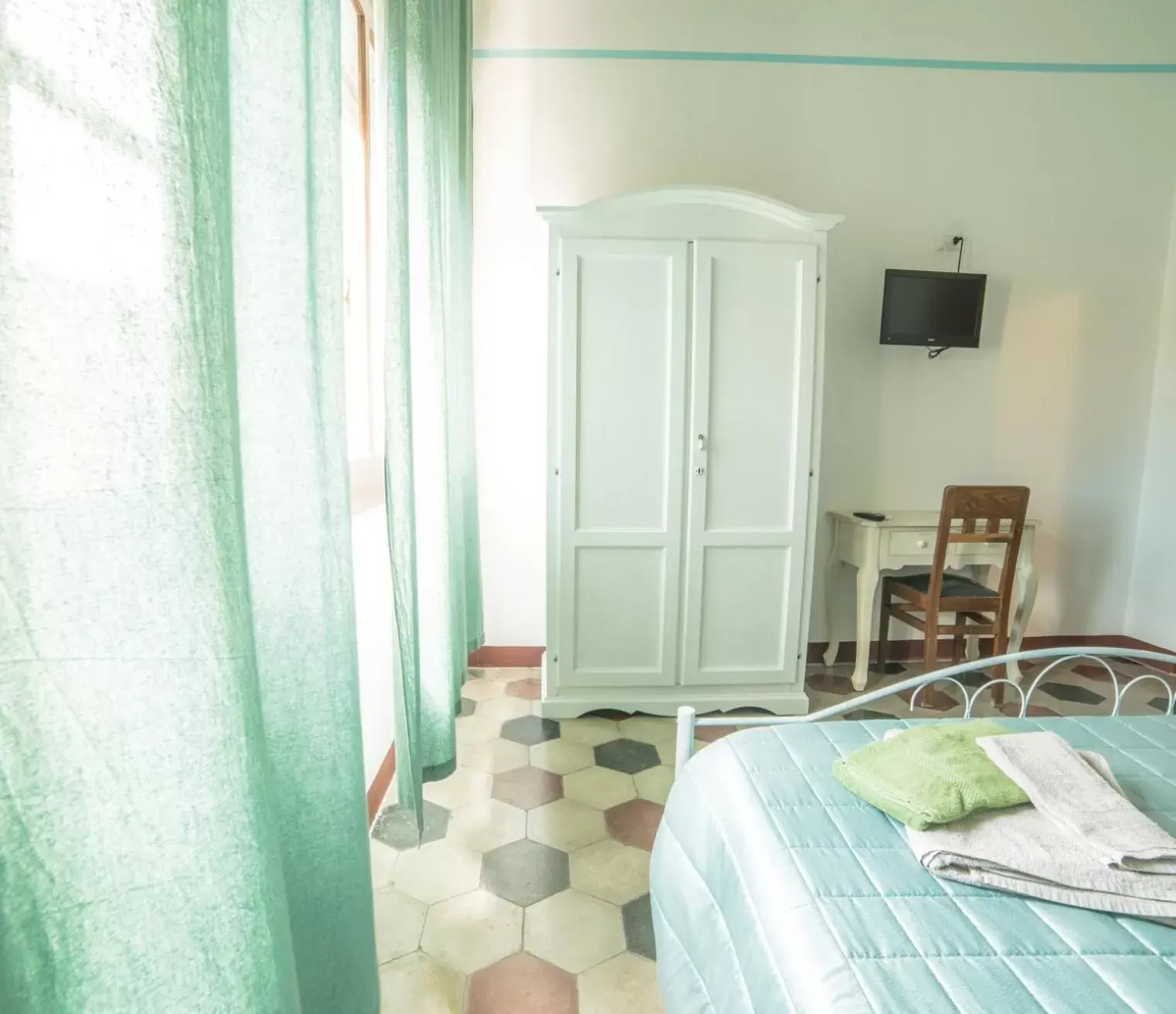 Double Room with Private External Bathroom in S'Apprigu B&B Double Room with Private External Bathroom in S'Apprigu B&B