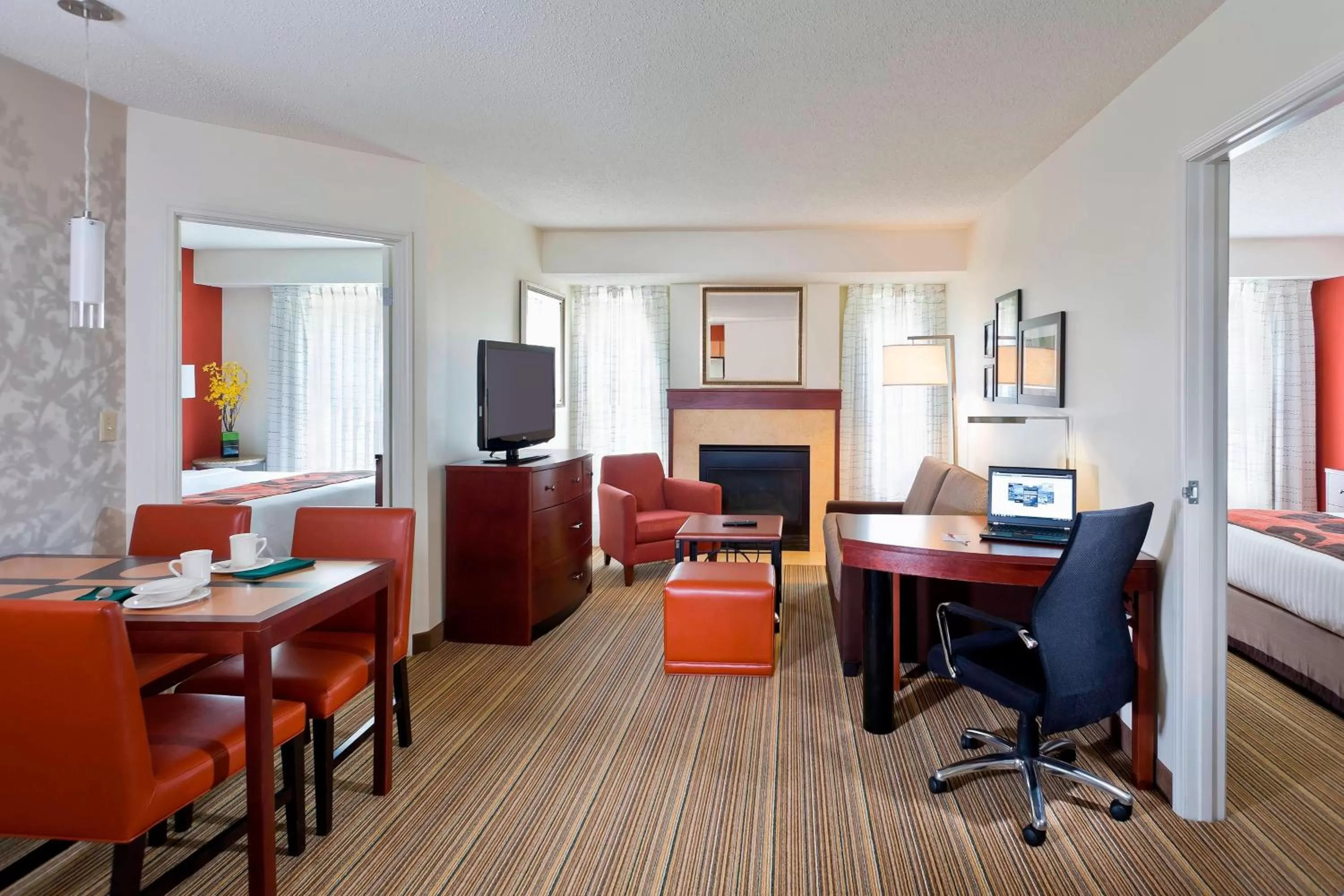 Two-Bedroom Suite in Residence Inn by Marriott Houston The Woodlands/Lake Front Circle