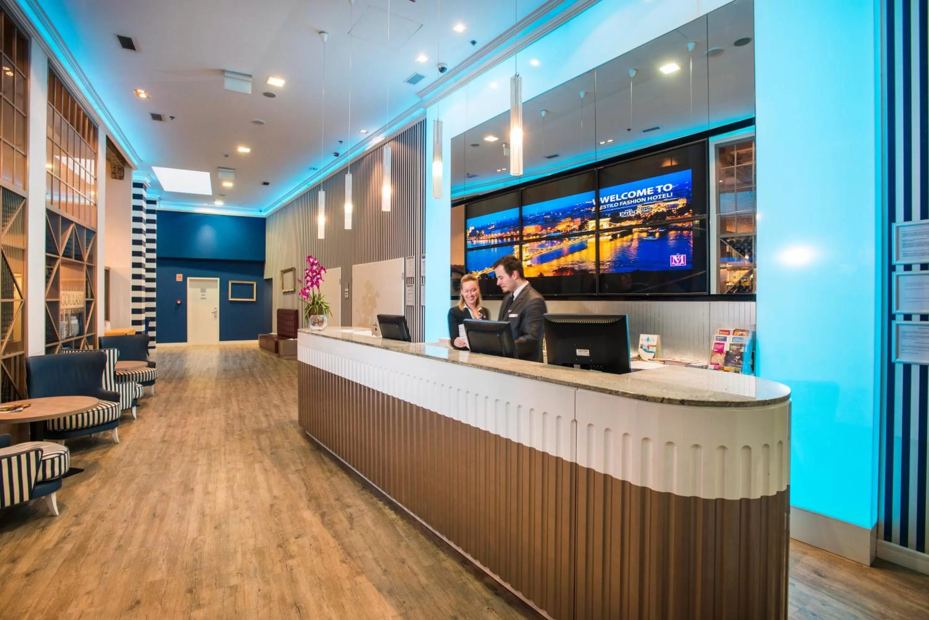 Lobby or reception in Estilo Fashion Hotel Budapest