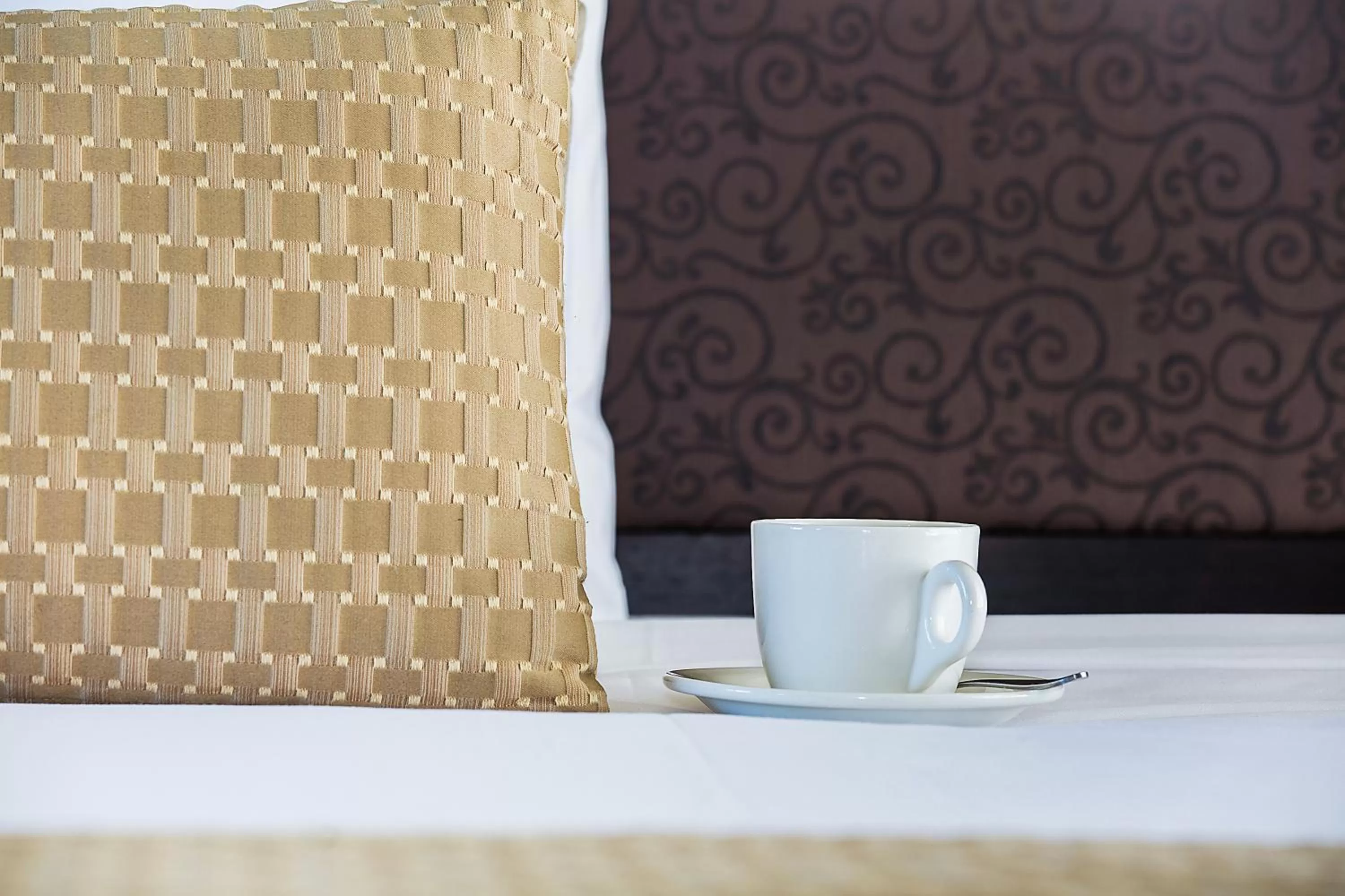 Bed in Comfort Inn On Raglan