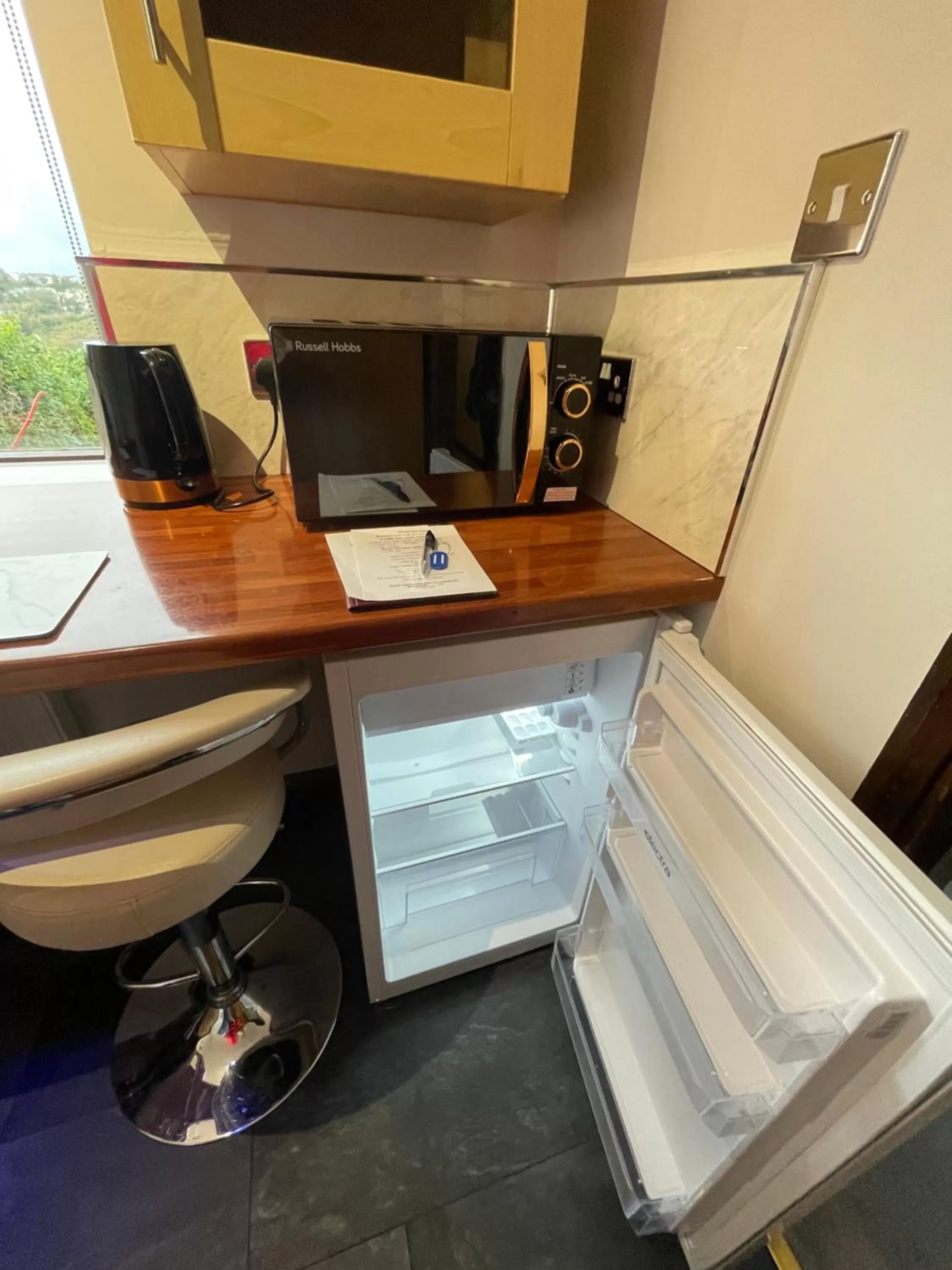 Kitchen or kitchenette in Heathwood