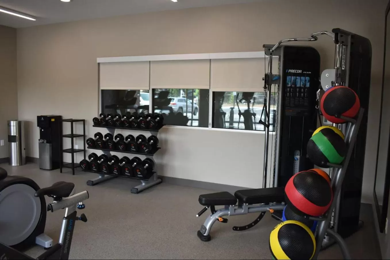 Fitness centre/facilities in La Quinta Inn & Suites by Wyndham San Bernardino