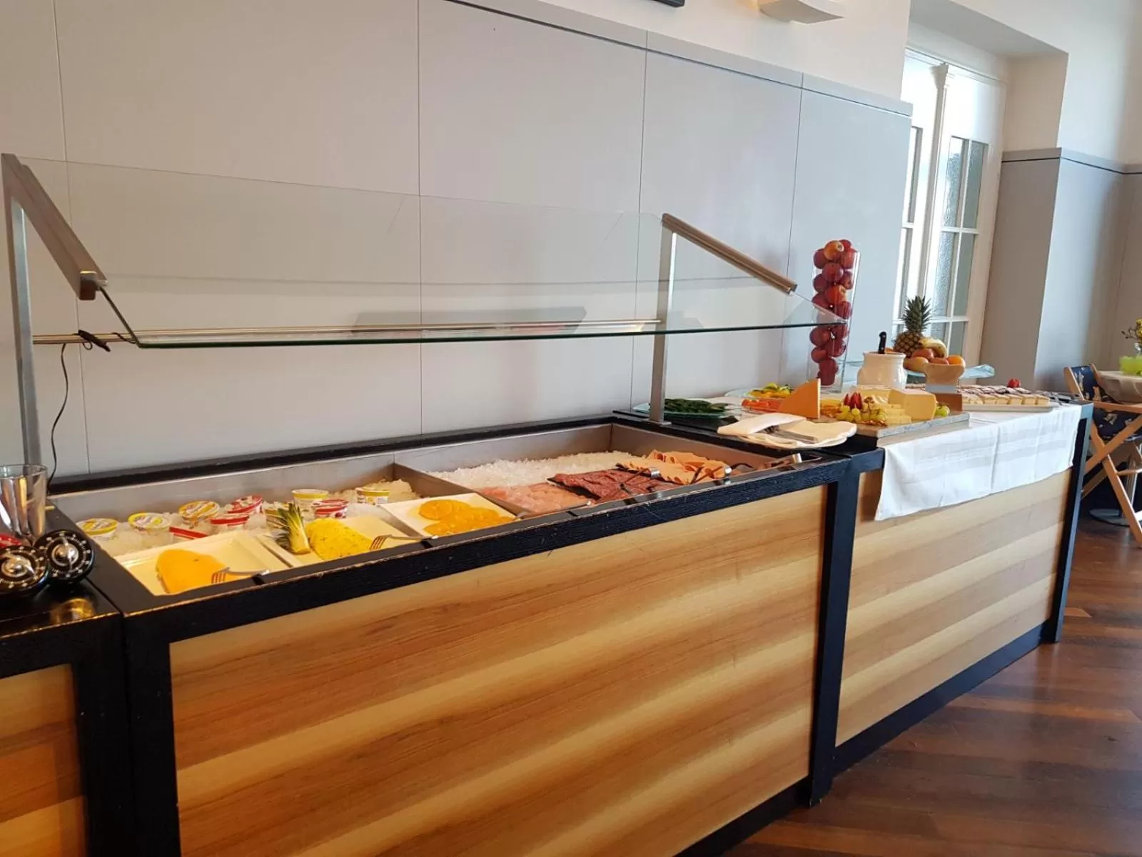 Buffet breakfast in Hotel Riviera Loft