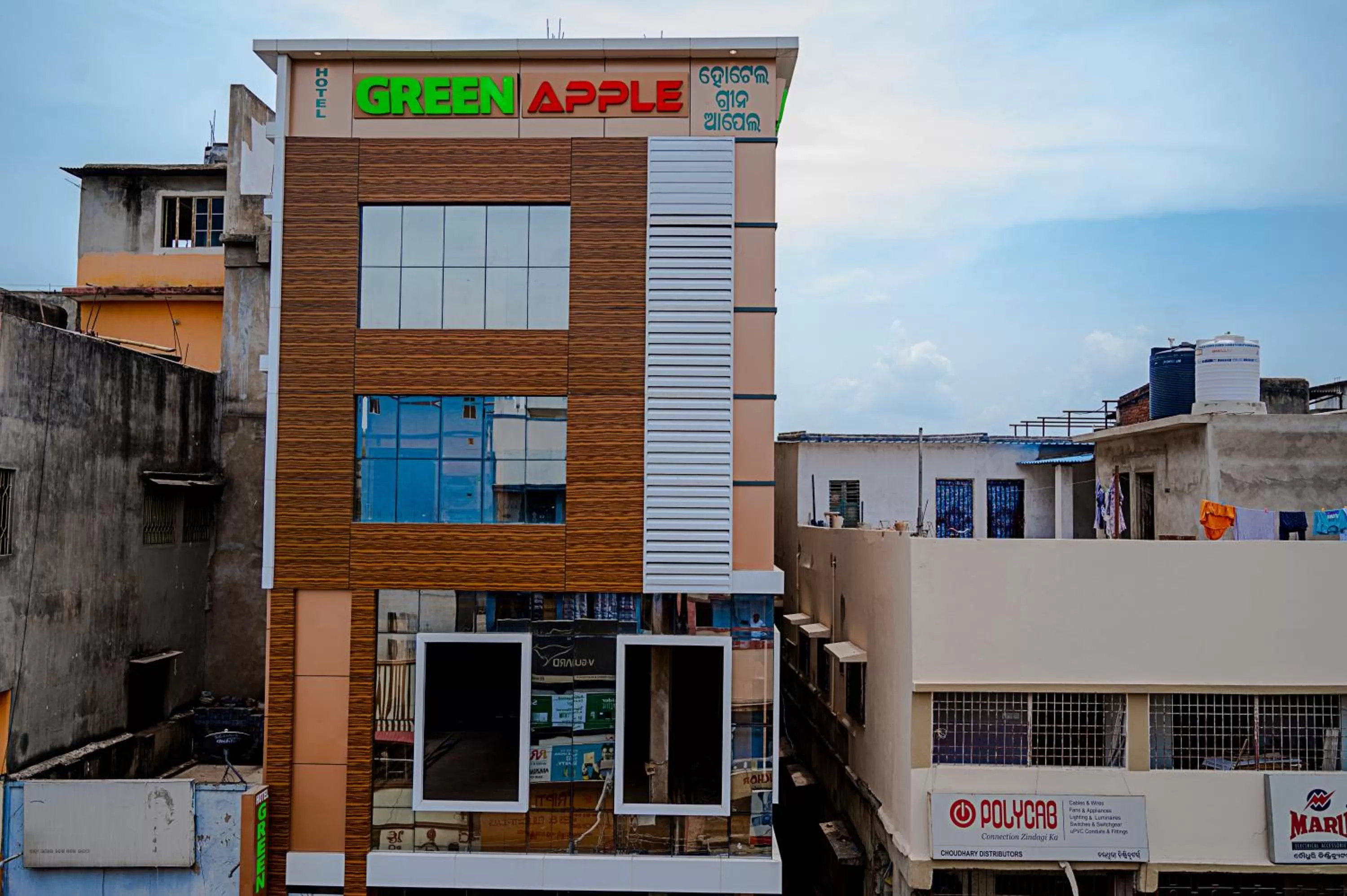 Property building in Hotel Green Apple
