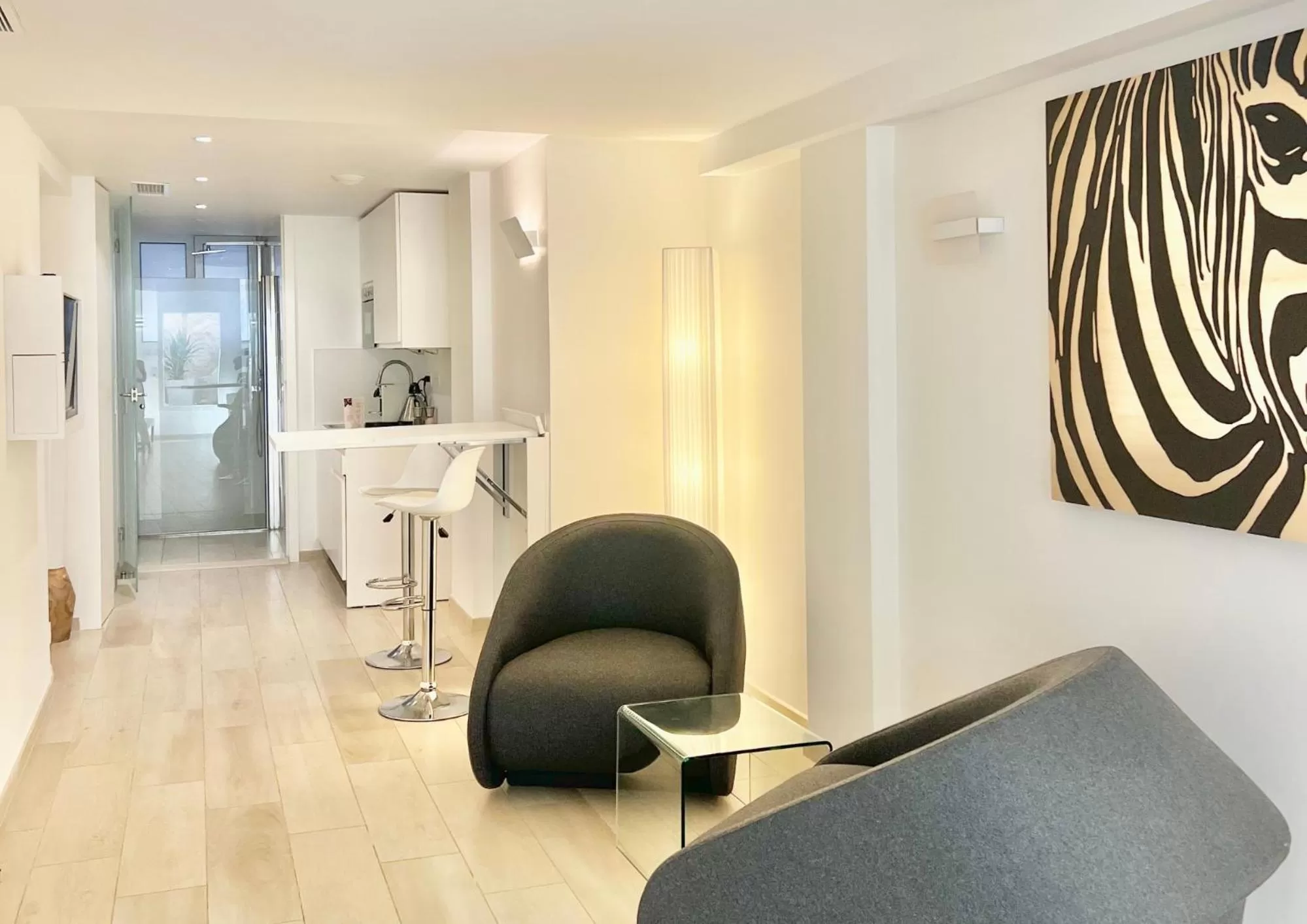 Seating area in Traverse Des Artistes