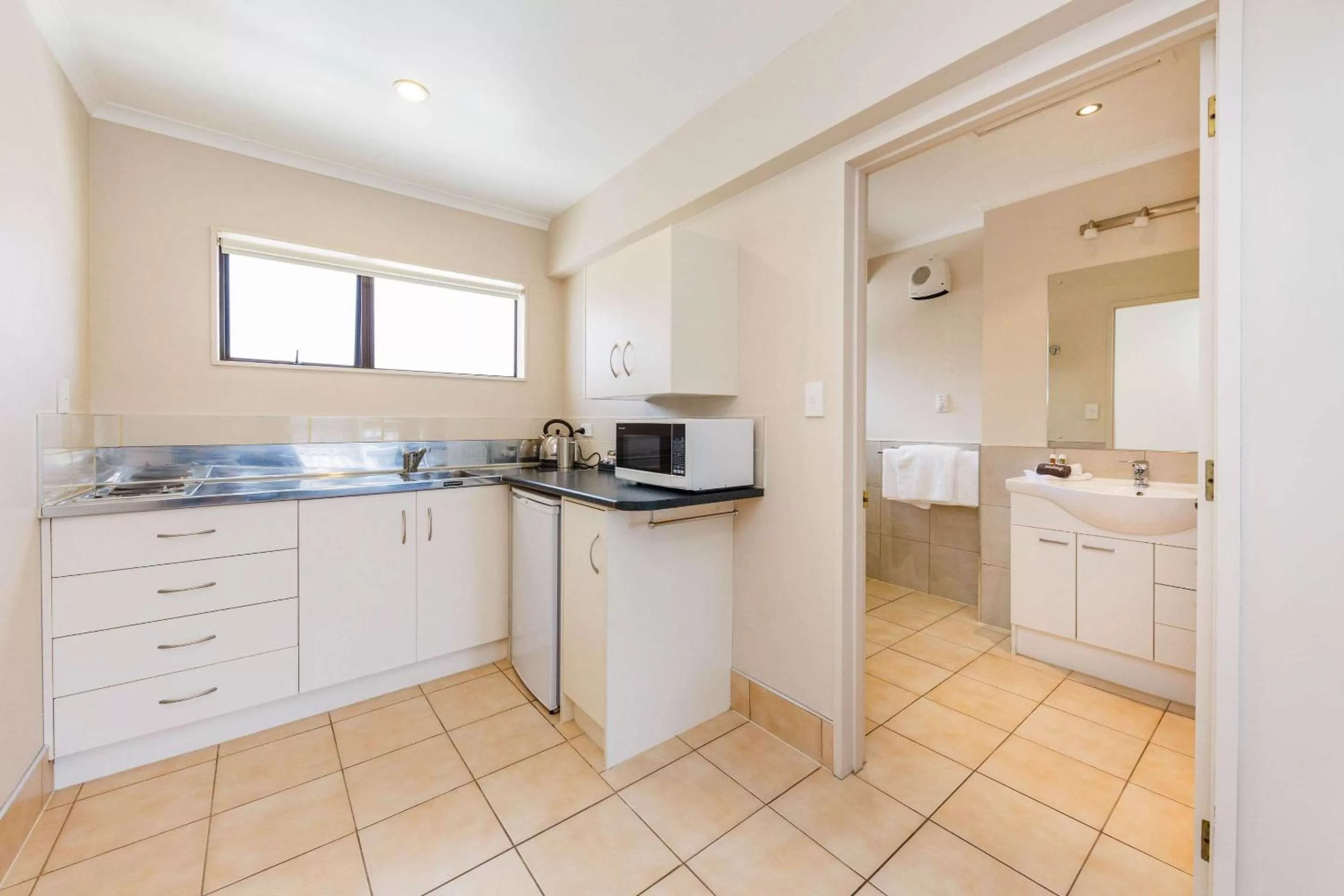 Executive Spa Suite in Kauri Court Motel and Apartments