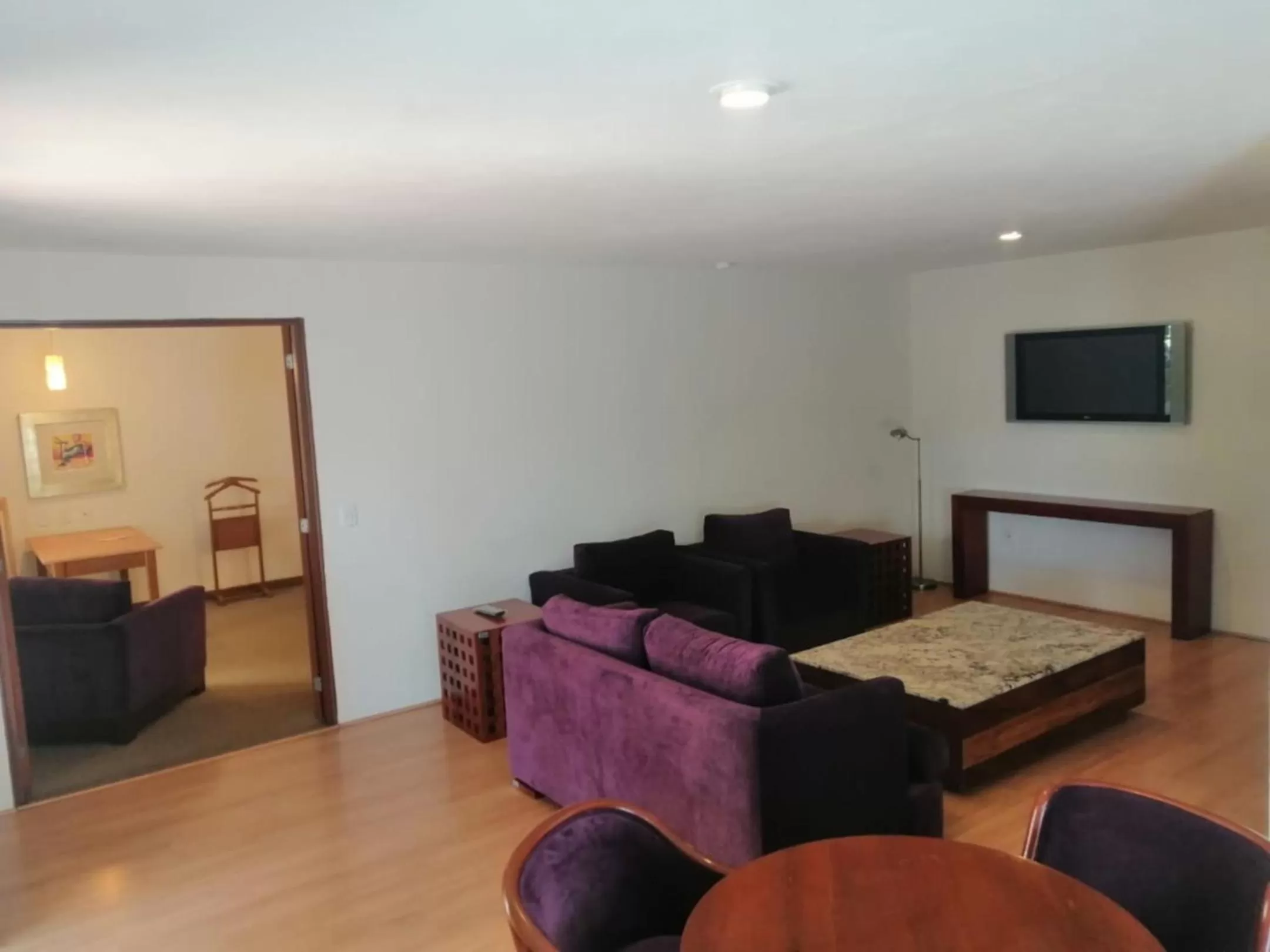 Photo of the whole room in Camino Real Guadalajara