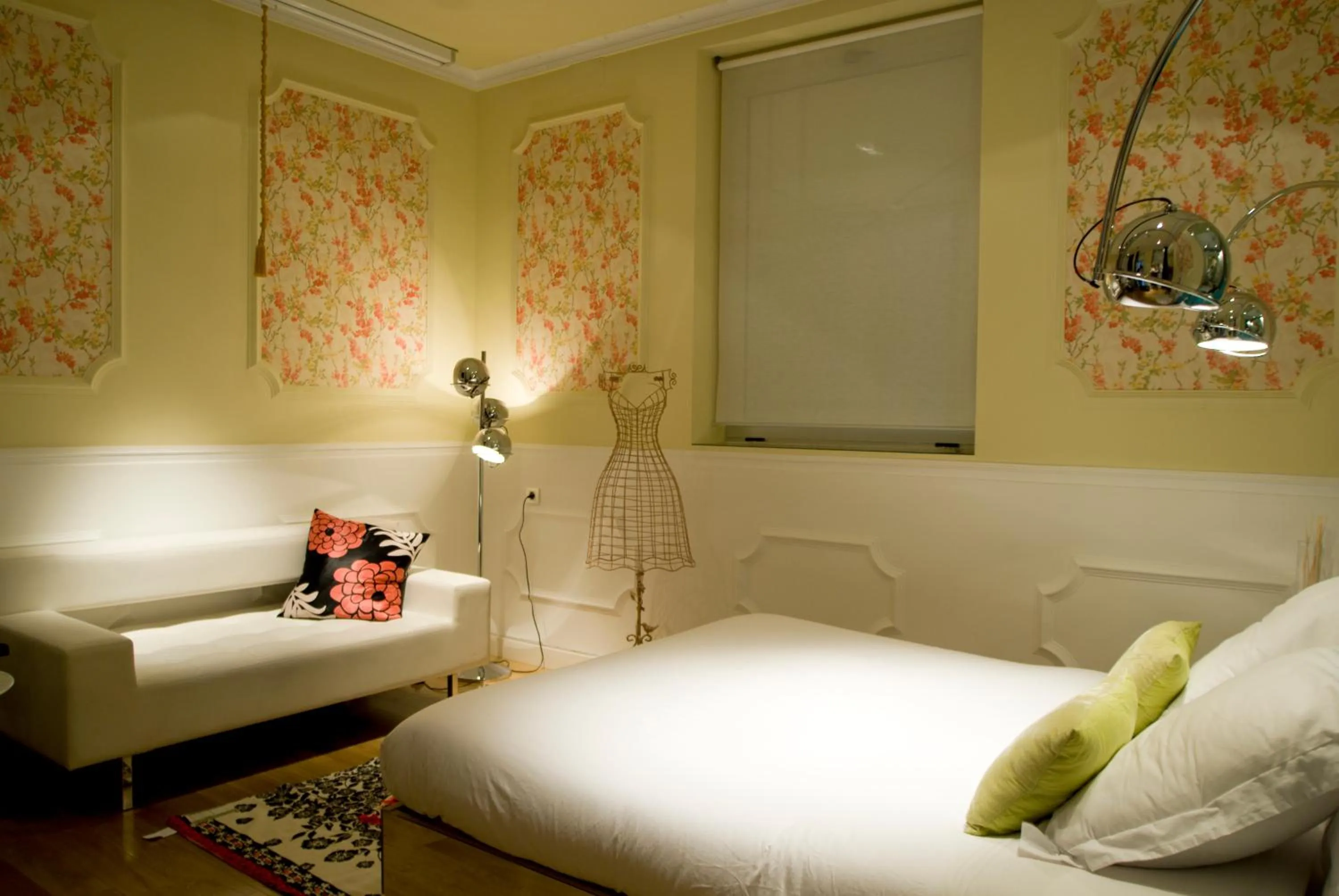 Photo of the whole room, Bed in Abalú Collection Boutique Gran Via