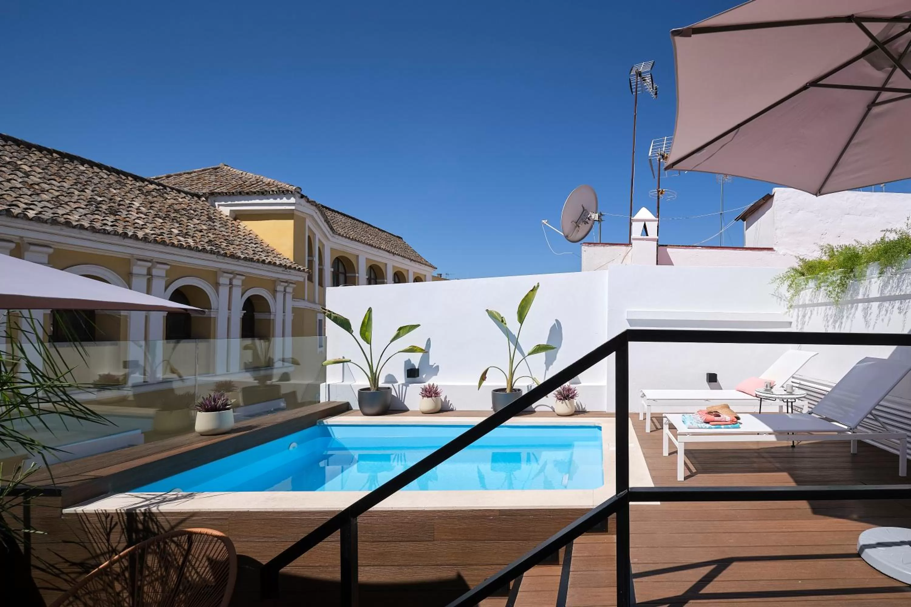 Solarium in Sweet Sevilla Suites