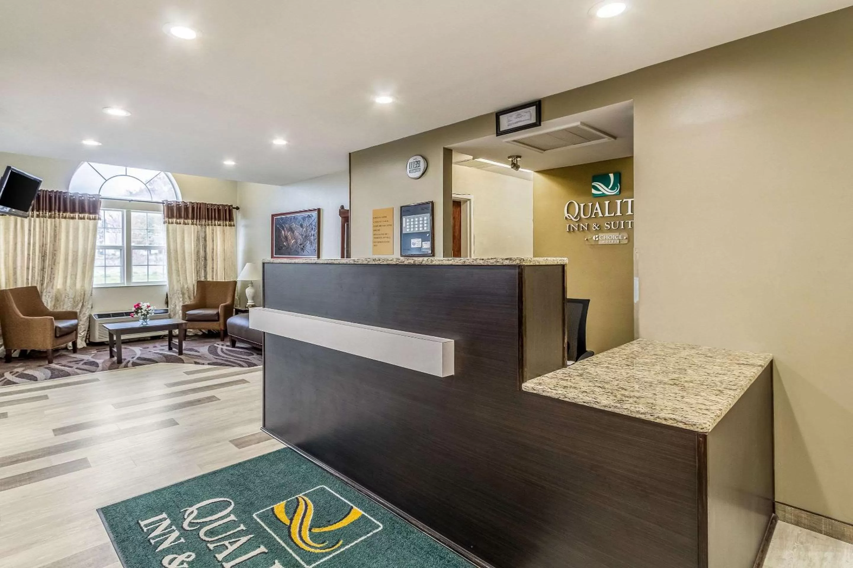 Lobby or reception in Quality Inn & Suites North Lima - Boardman