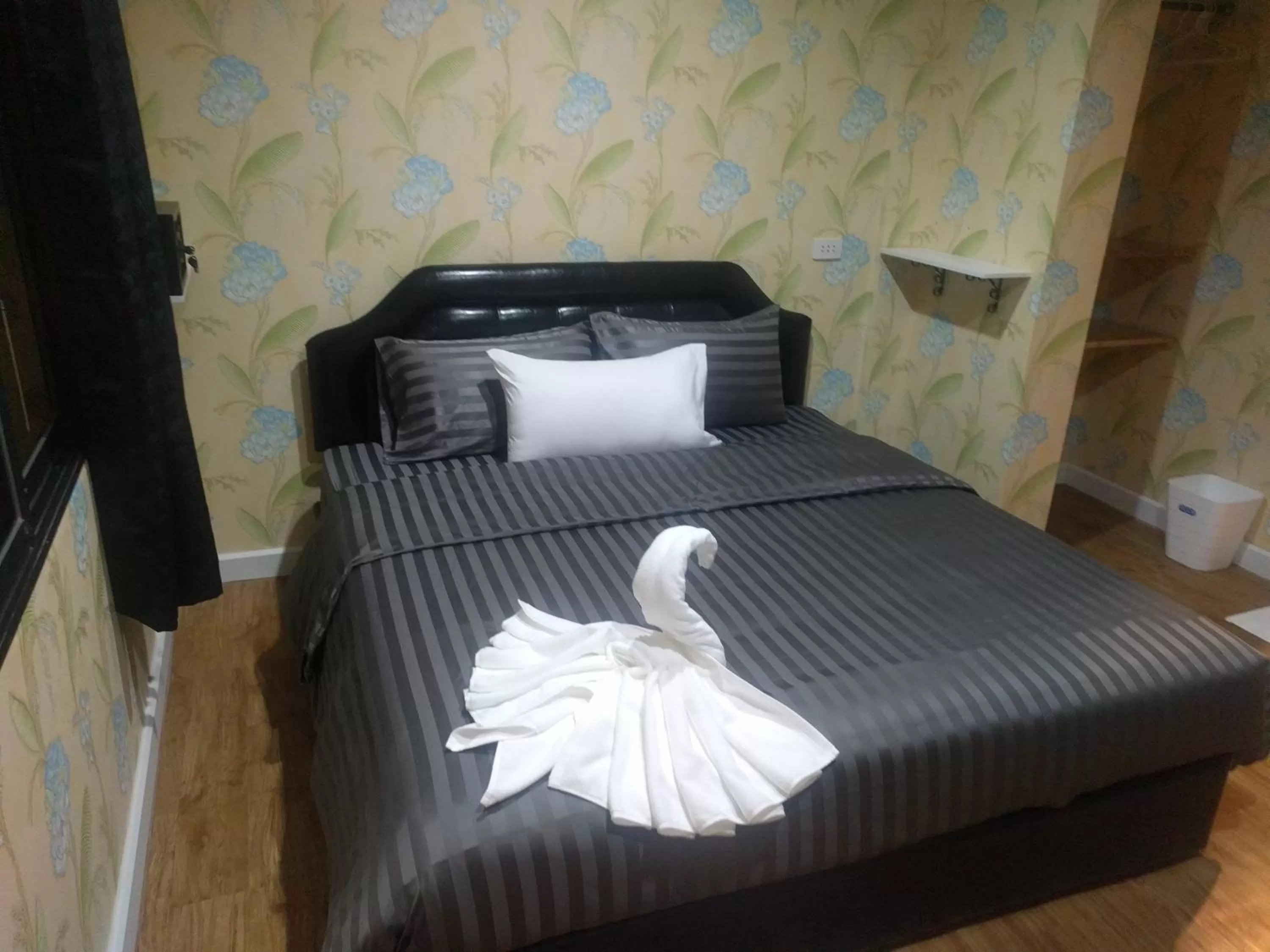 Standard King Room in GW guesthouse