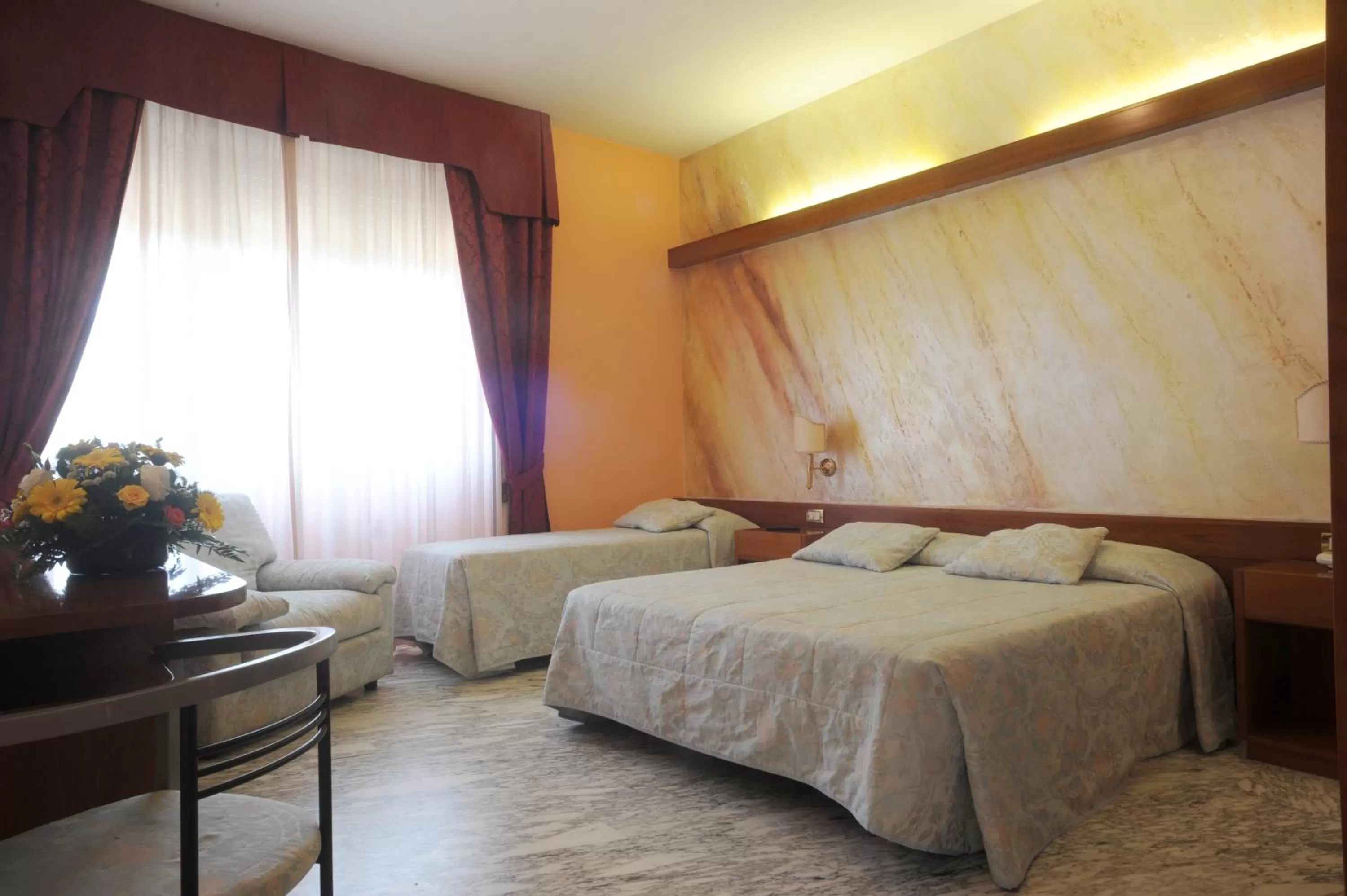 Bed in Hotel Excelsior