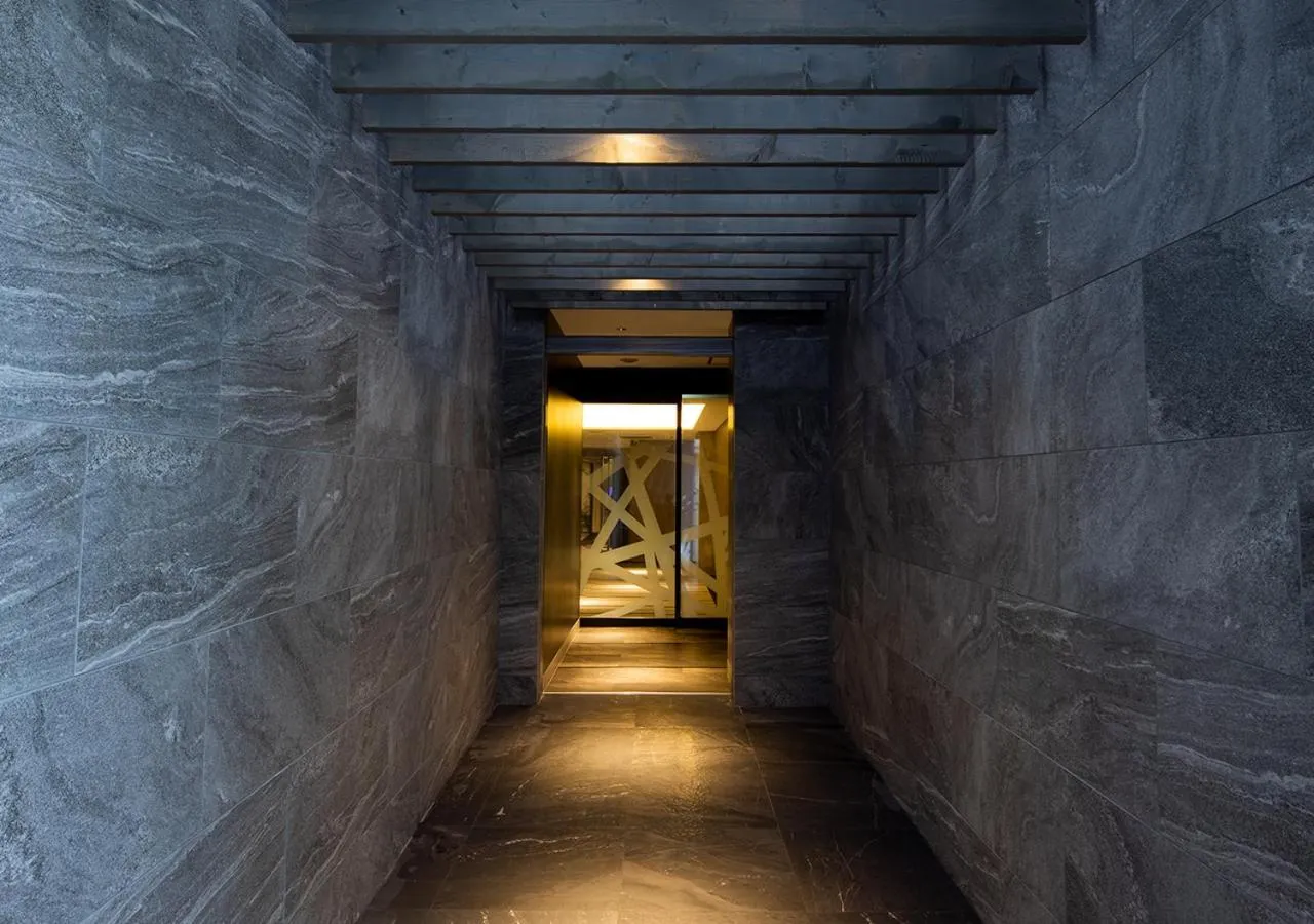 Facade/entrance in HOTEL U's Kouroen