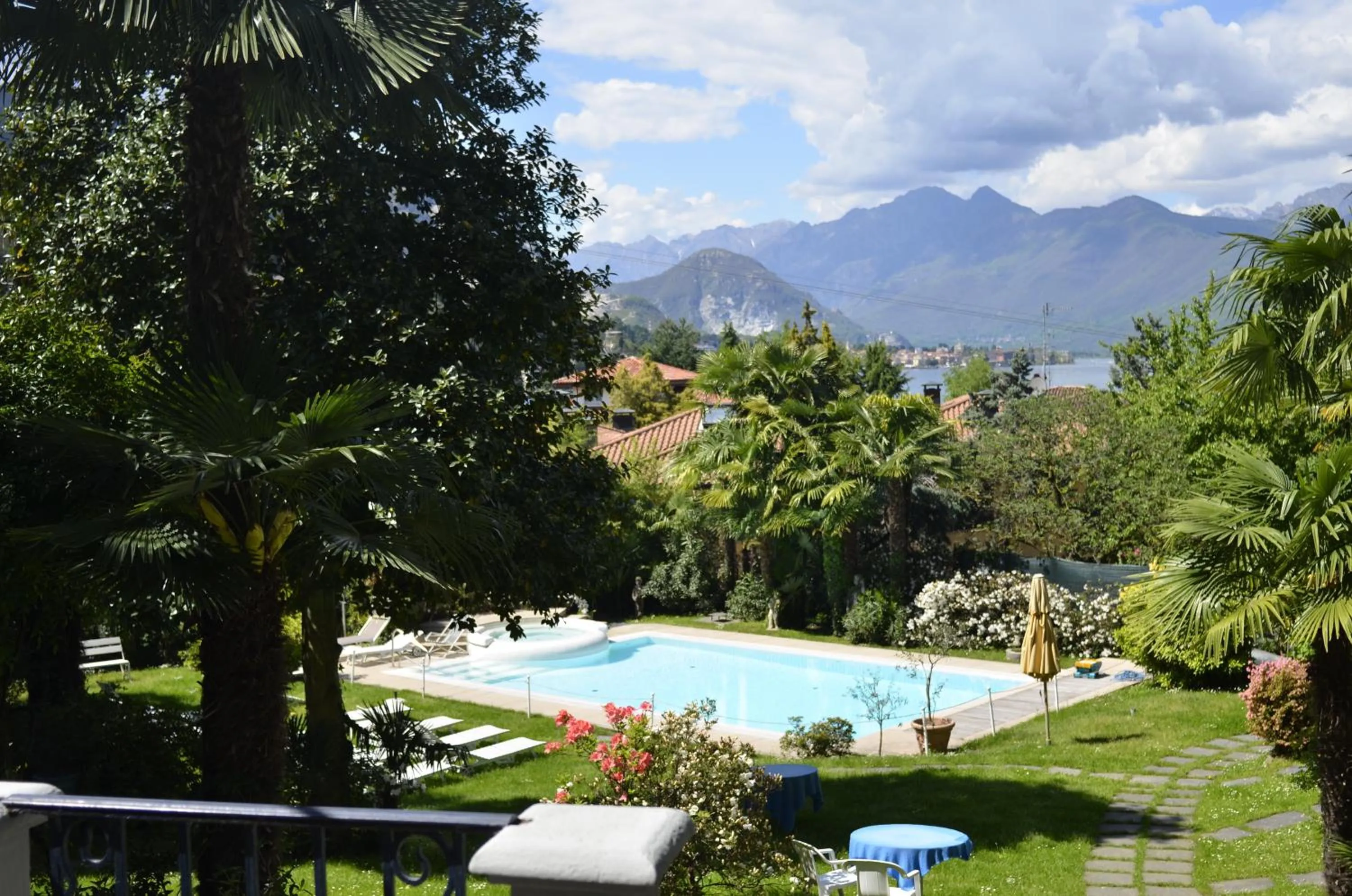 Garden in Hotel Royal