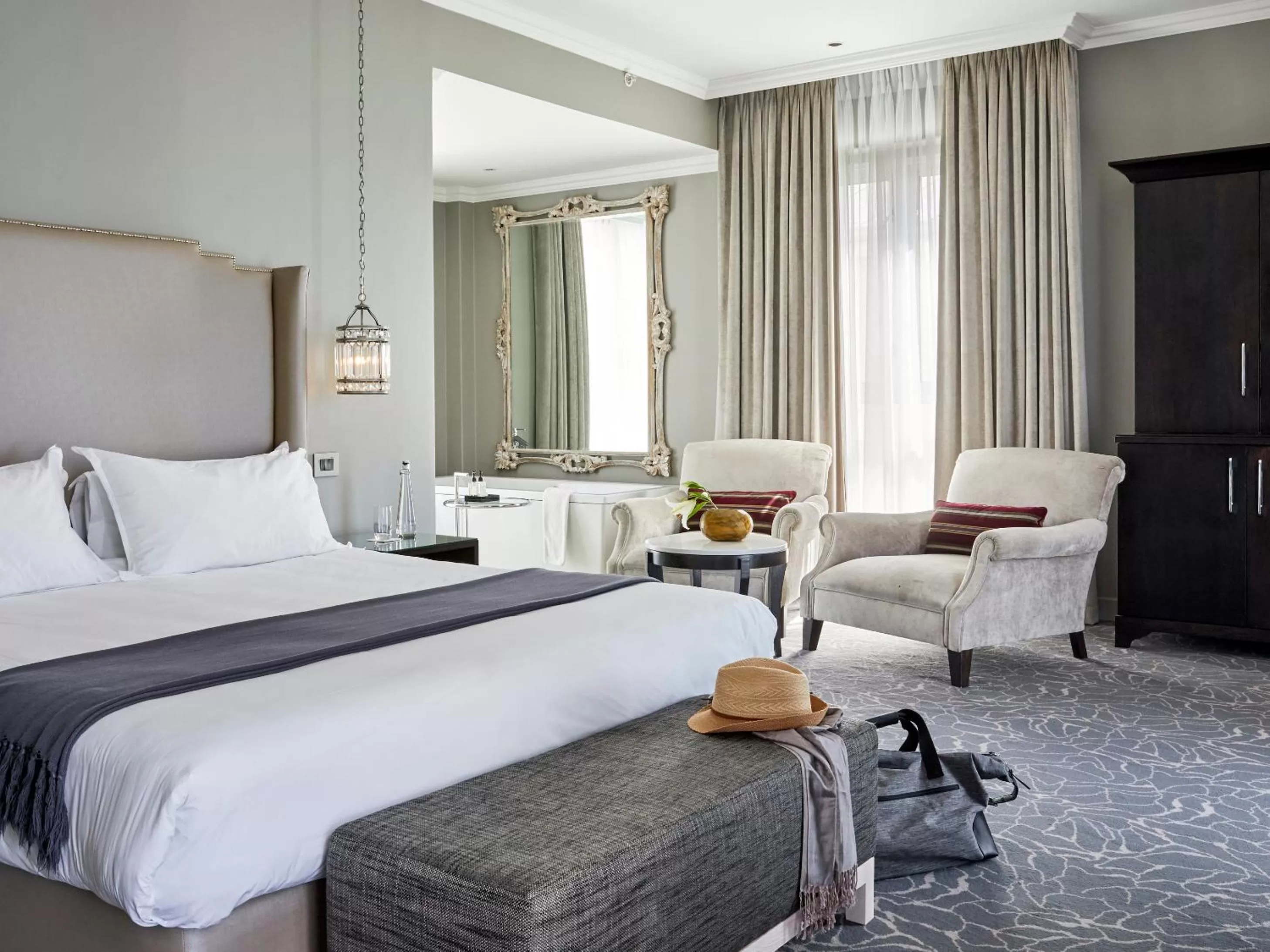 Photo of the whole room, Bed in Queen Victoria Hotel by NEWMARK