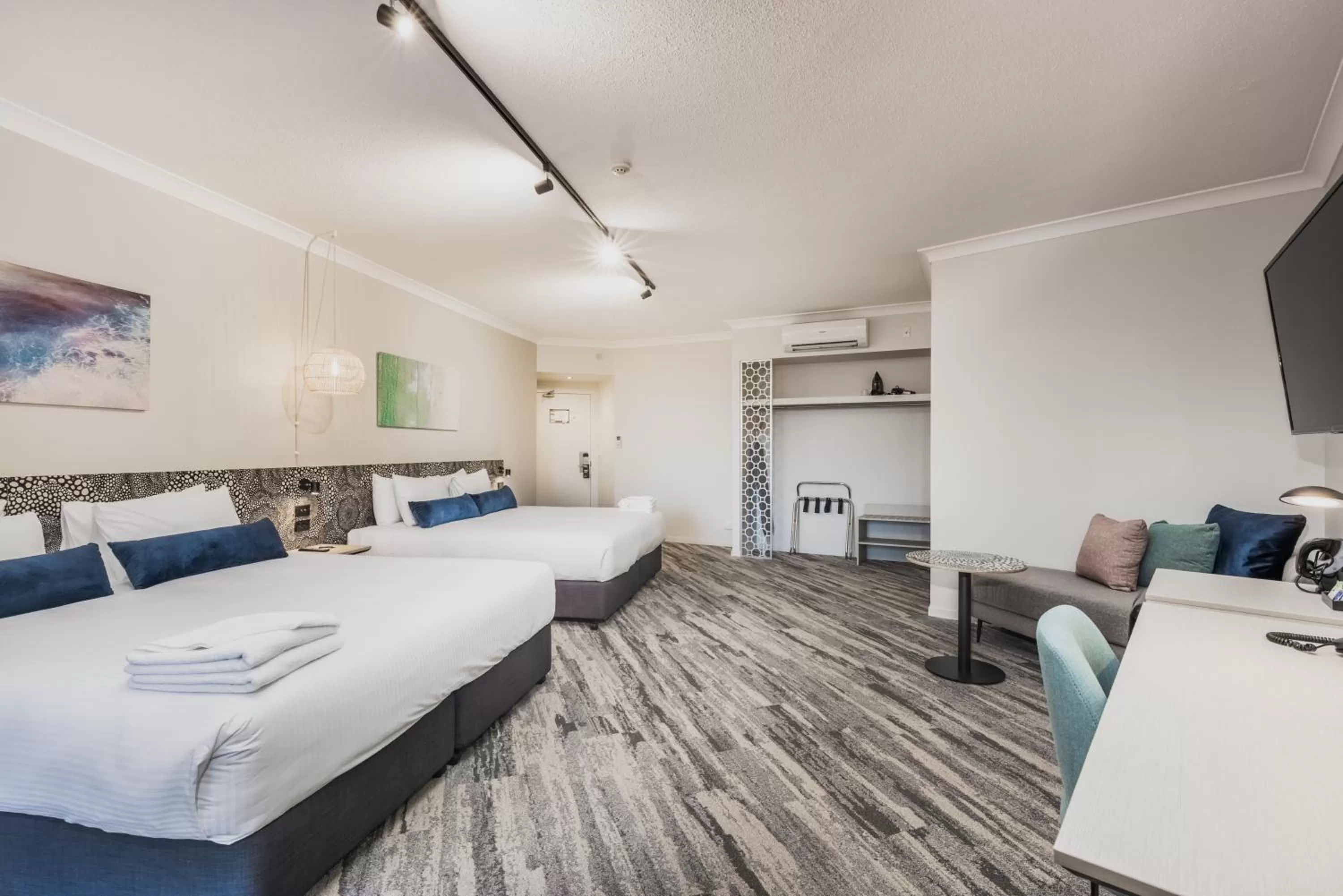 Bedroom, Bed in Nightelier Mermaid Waters