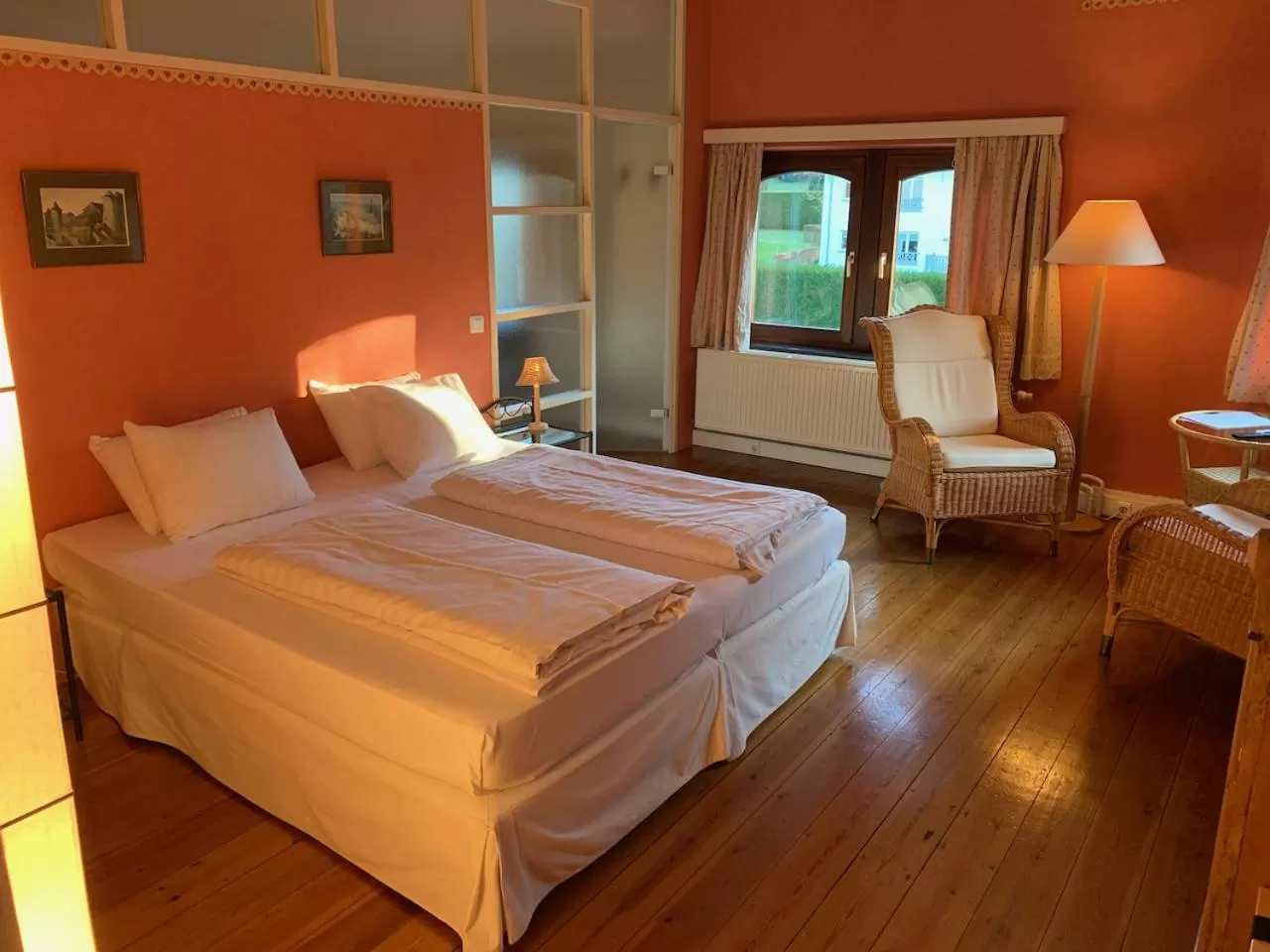 Bed in L'Étape Fagnarde - Bed, Breakfast & Sauna