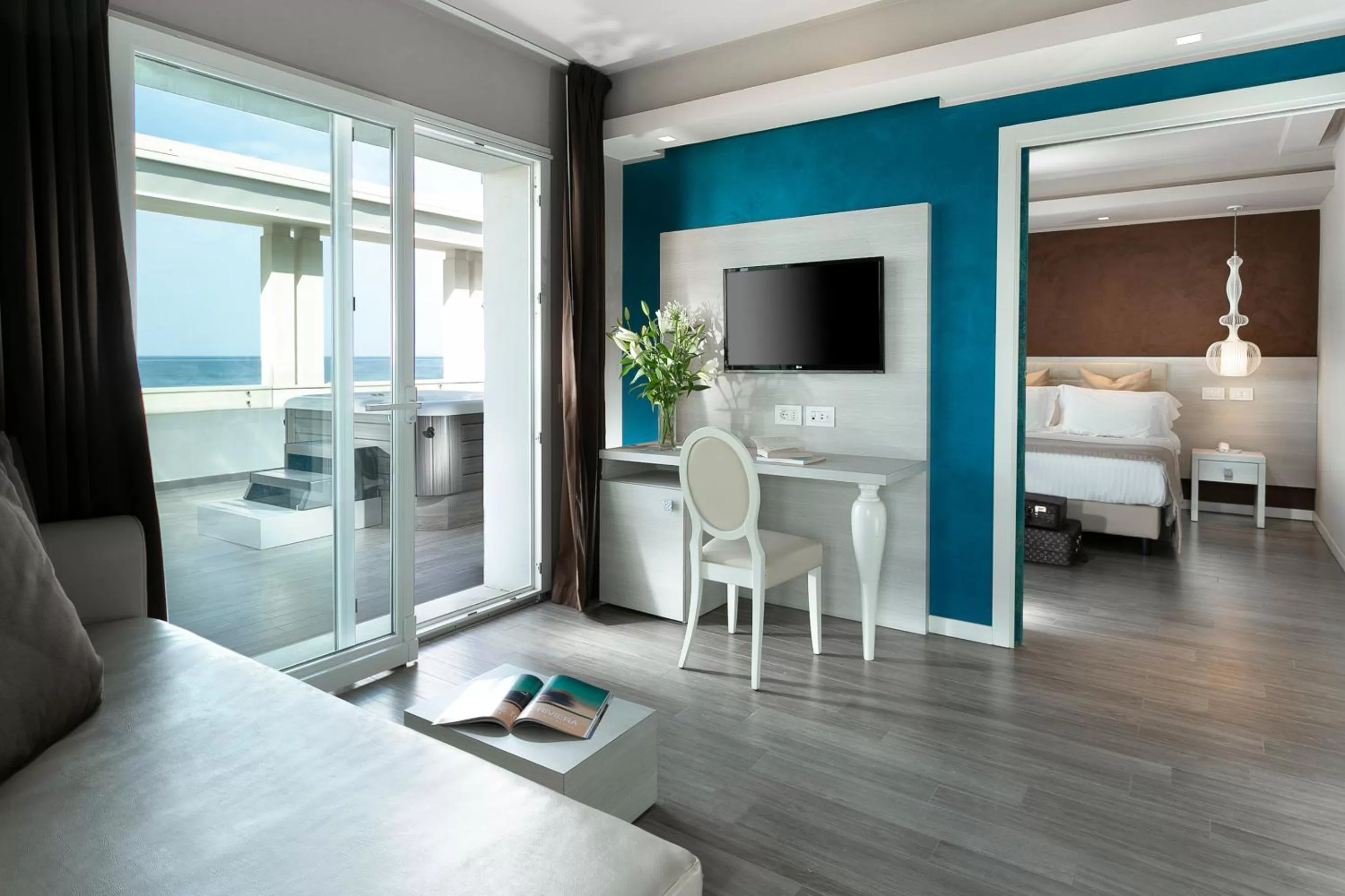 Bedroom, Bed in Hotel Ambasciatori