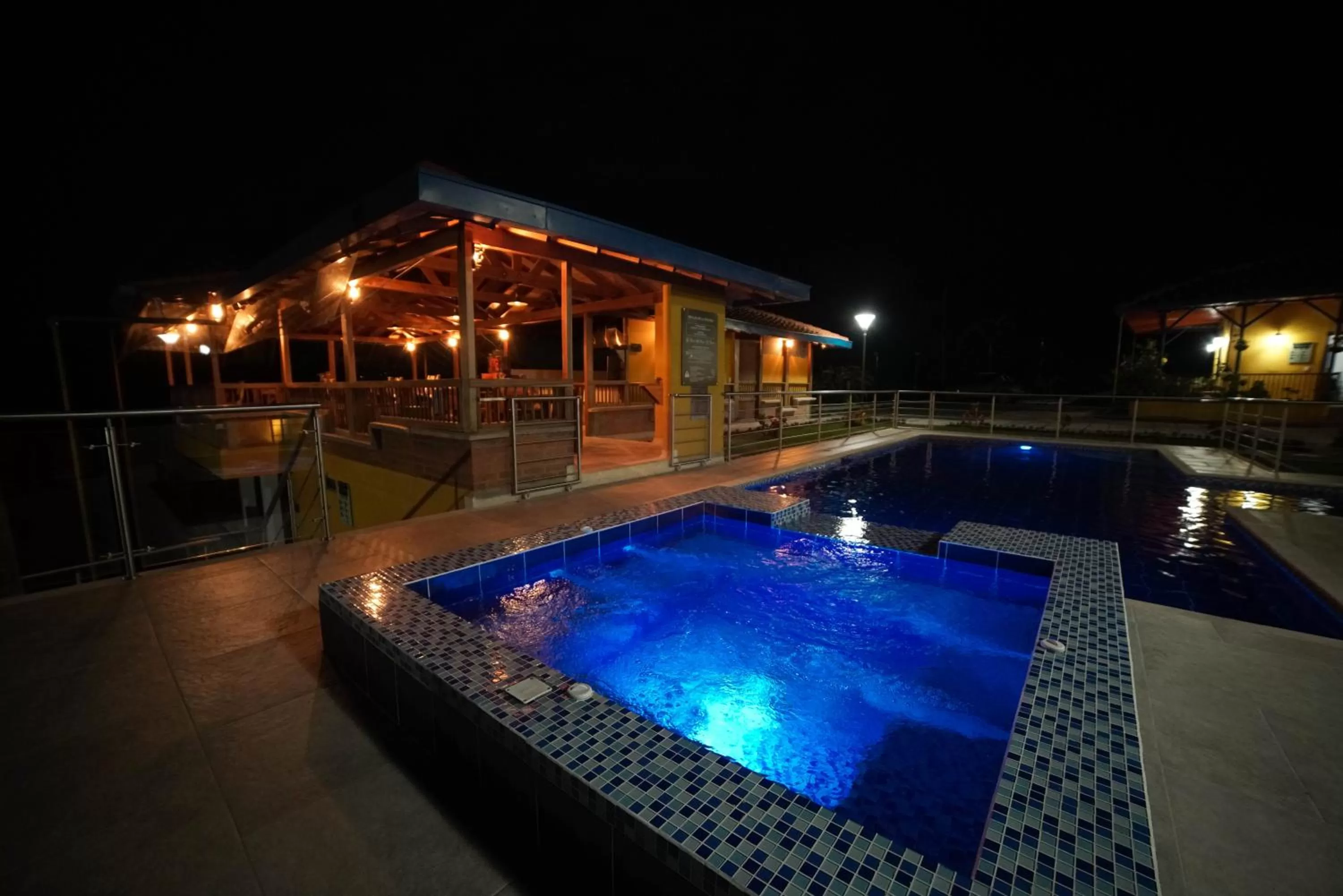 Restaurant/places to eat, Swimming Pool in Guaduales Ecohotel
