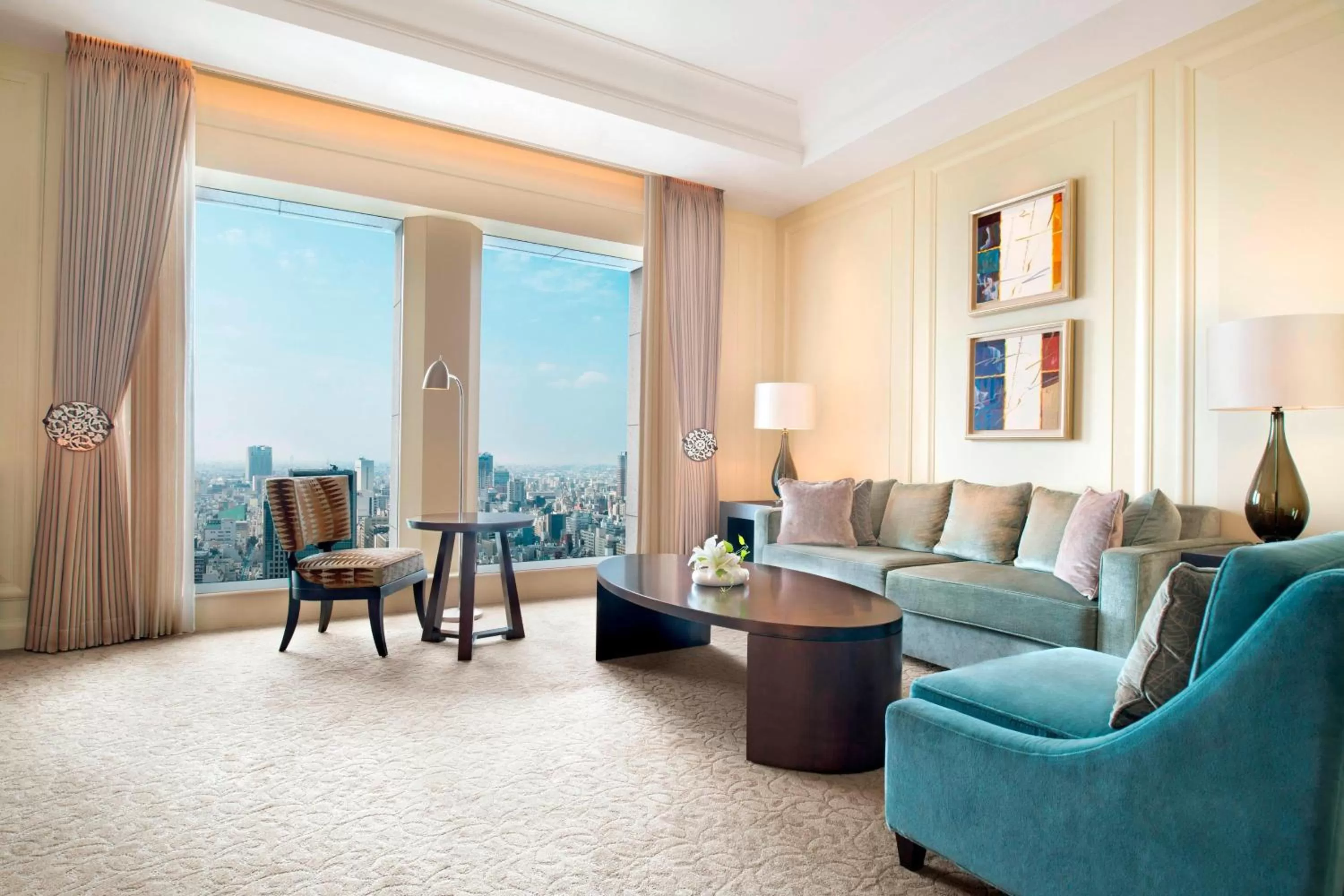 Living room in The St. Regis Osaka