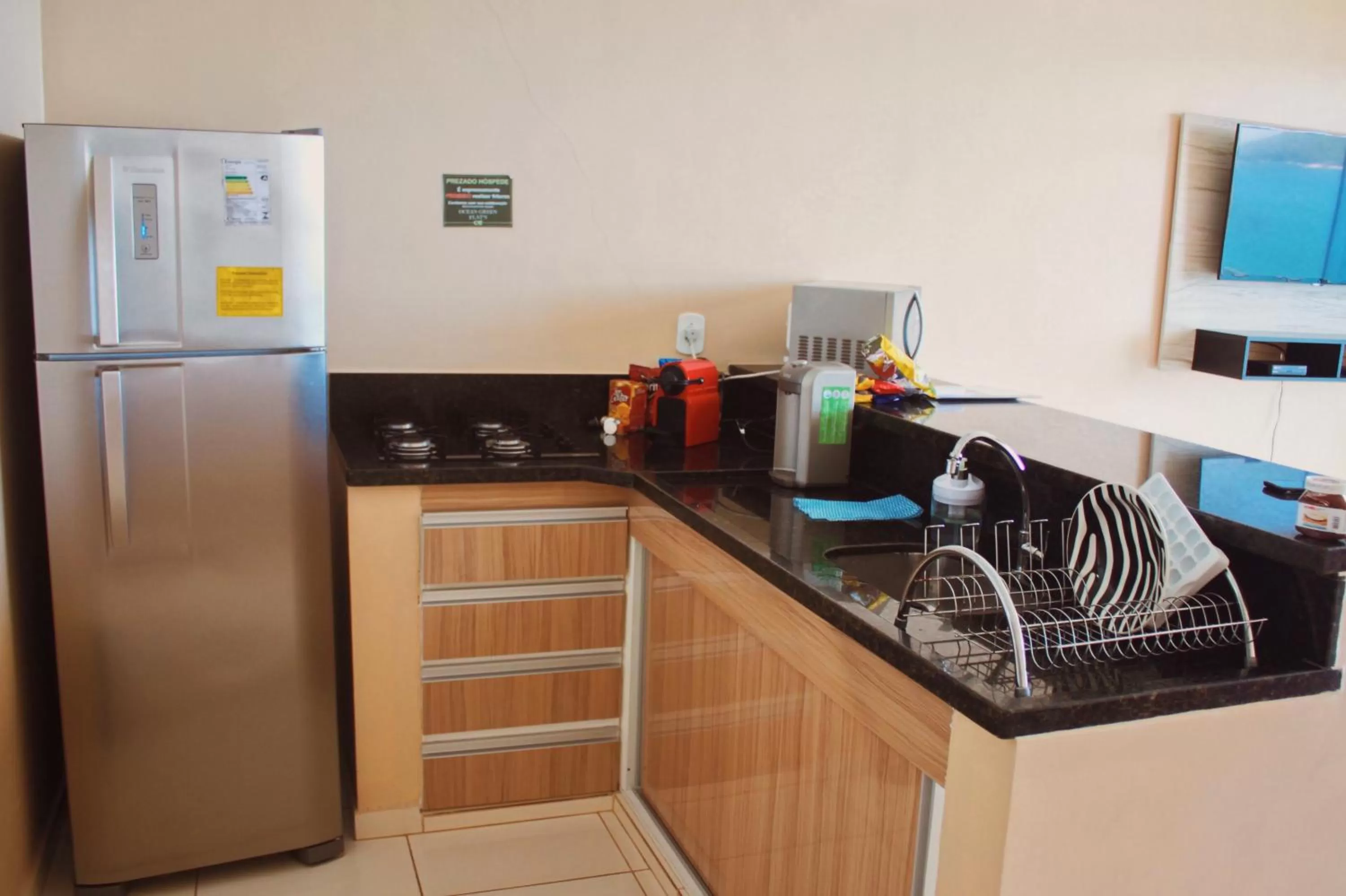Kitchen/Kitchenette in Ocean Green Flats