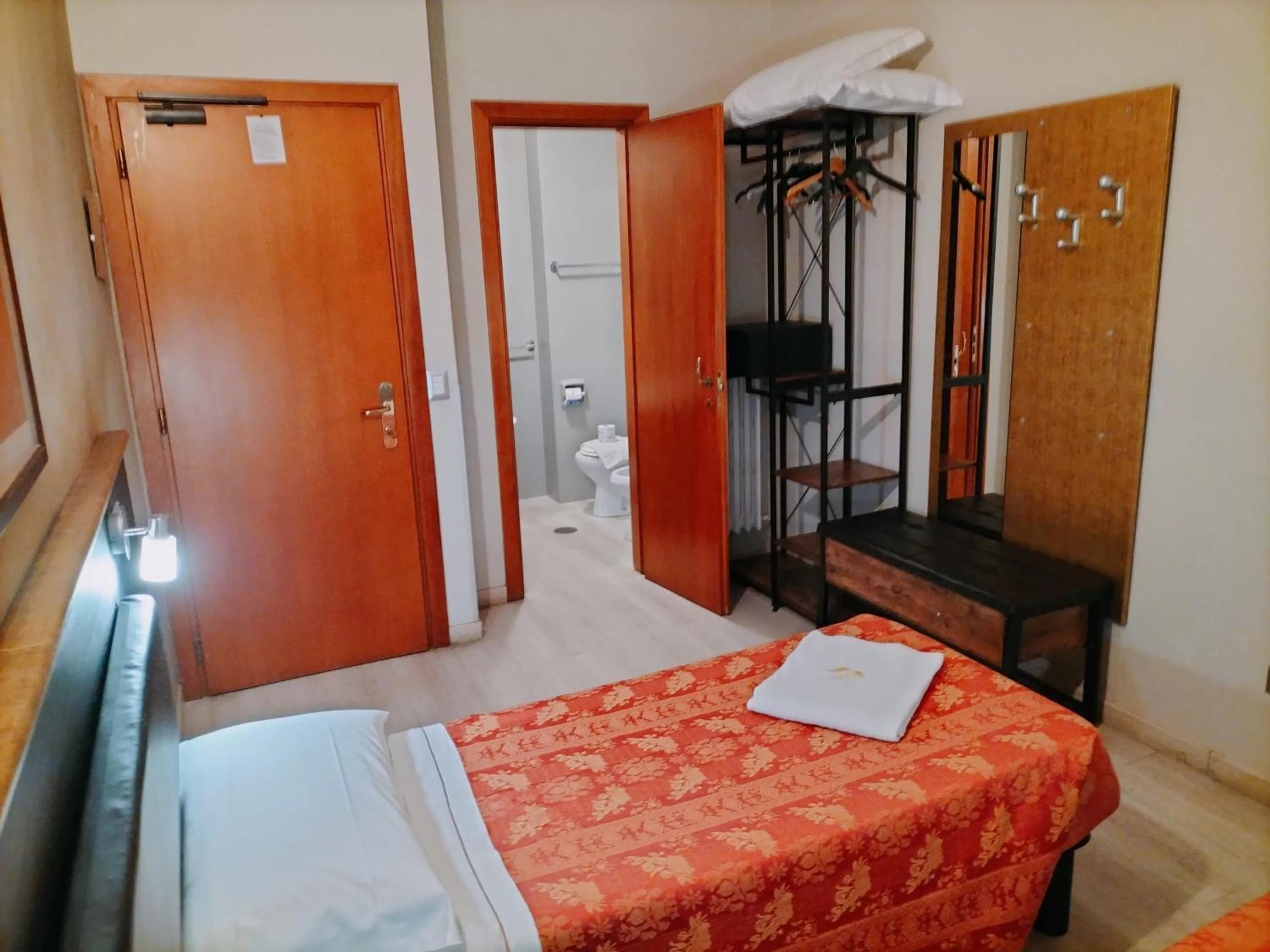 Bed in Hotel MM Dateo