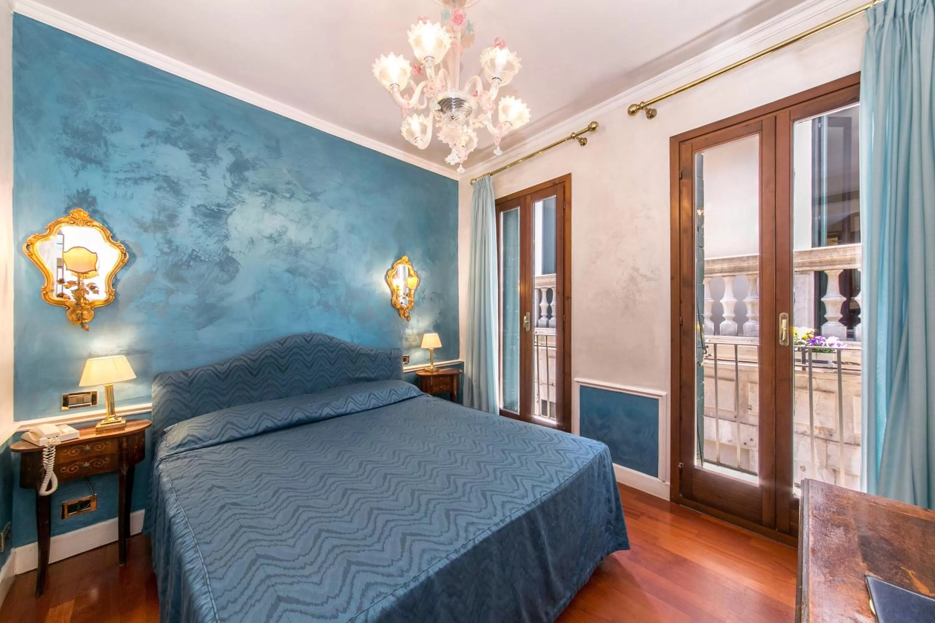 Bed in Hotel Pantalon