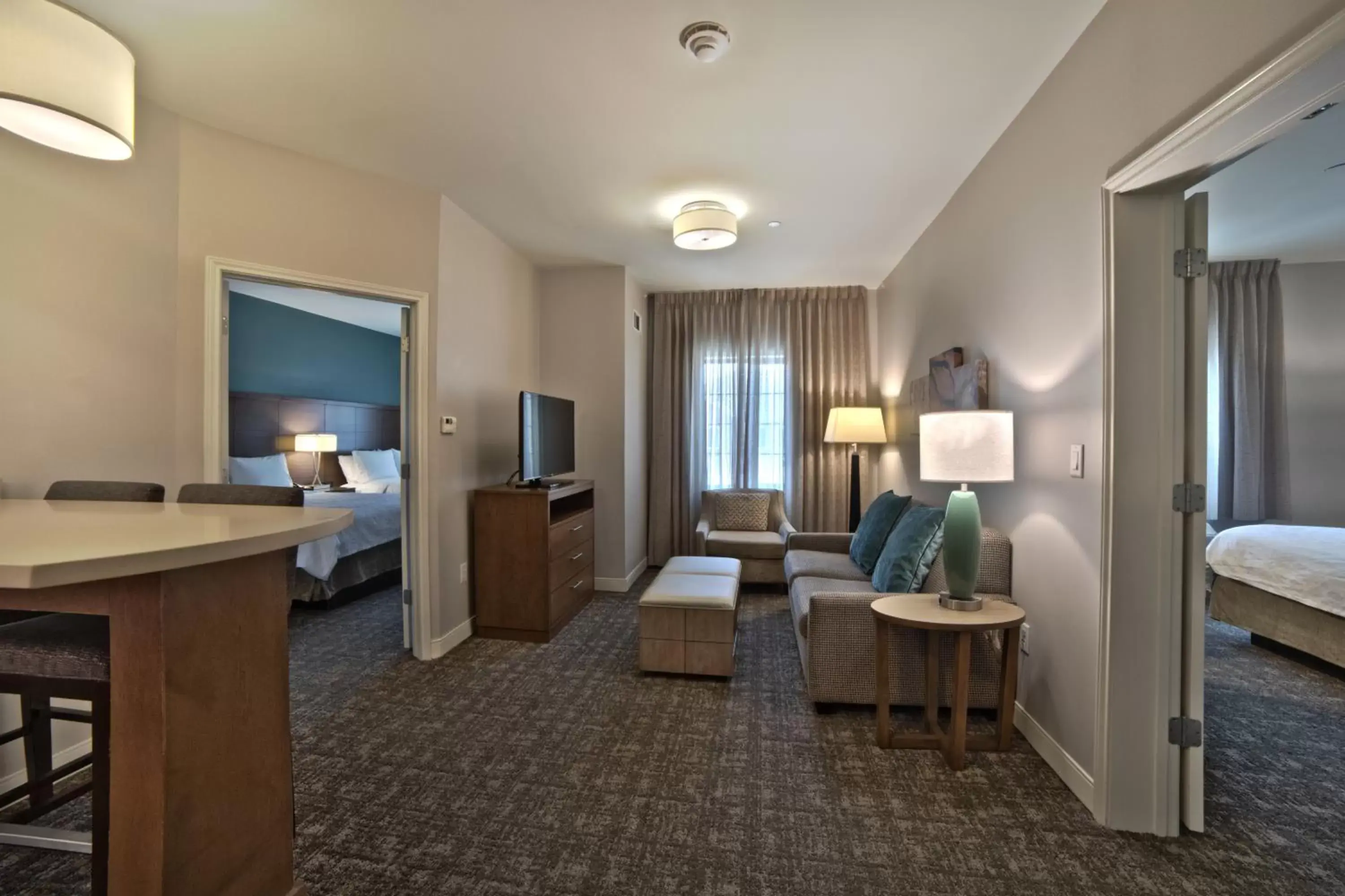 Two-Bedroom Suite with One King and Two Queen Beds in Staybridge Suites Houston - Humble Beltway 8 E by IHG Two-Bedroom Suite with One King and Two Queen Beds in Staybridge Suites Houston - Humble Beltway 8 E by IHG