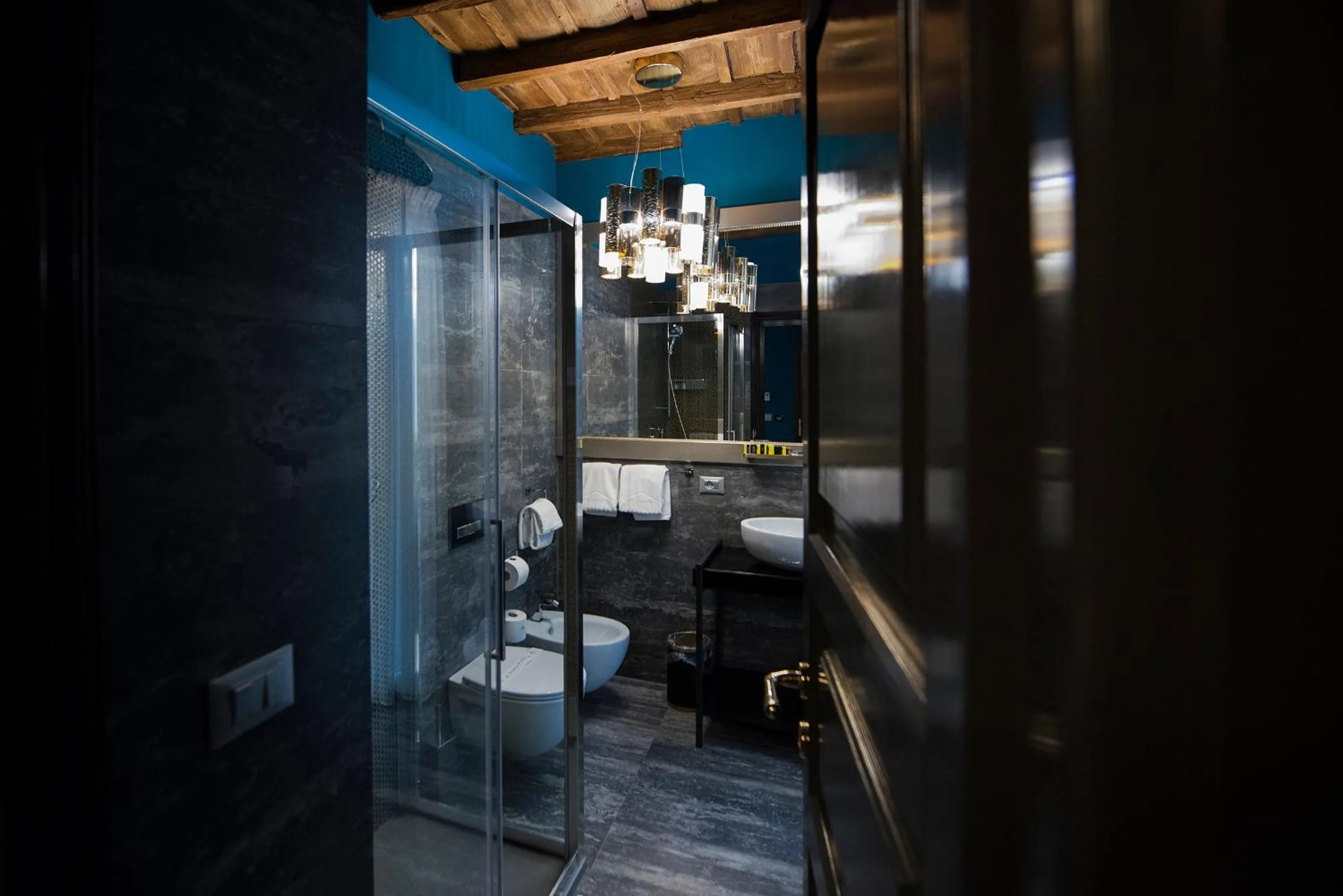Shower in Torre Argentina Relais - Residenze di Charme