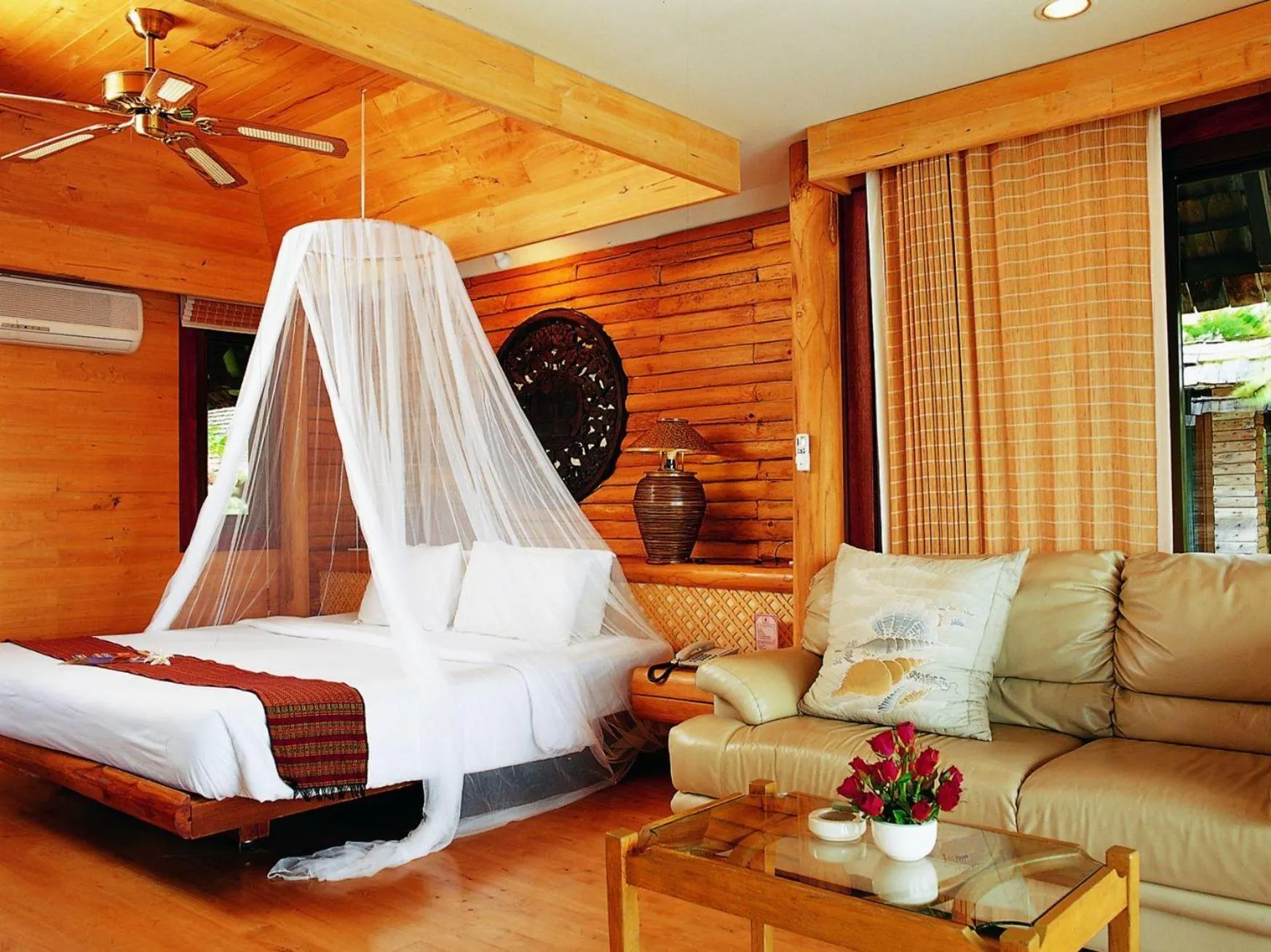 Bed in Sunset Park Resort and Spa By SWR