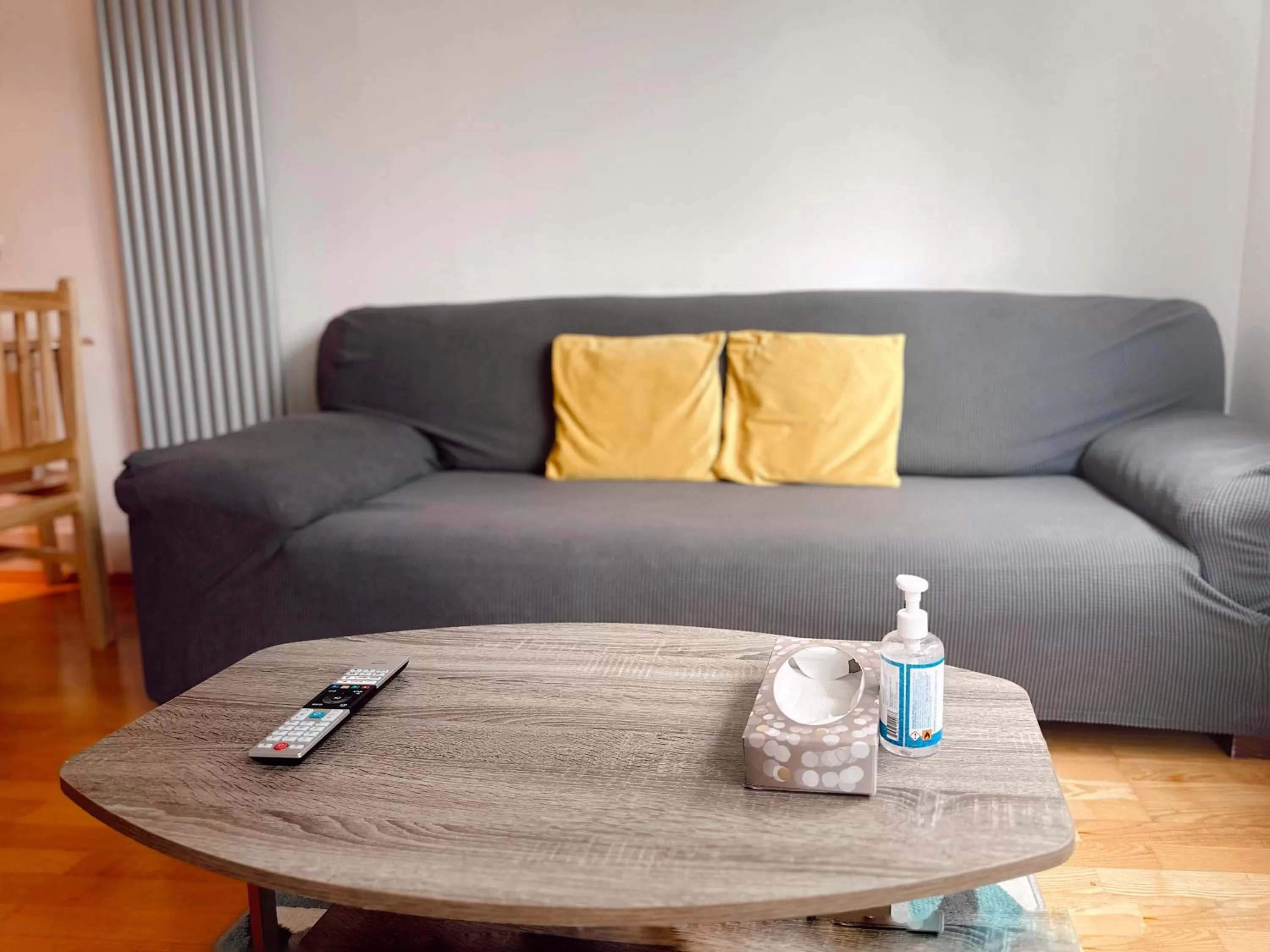 Living room in Canary Wharf - Luxury Apartments