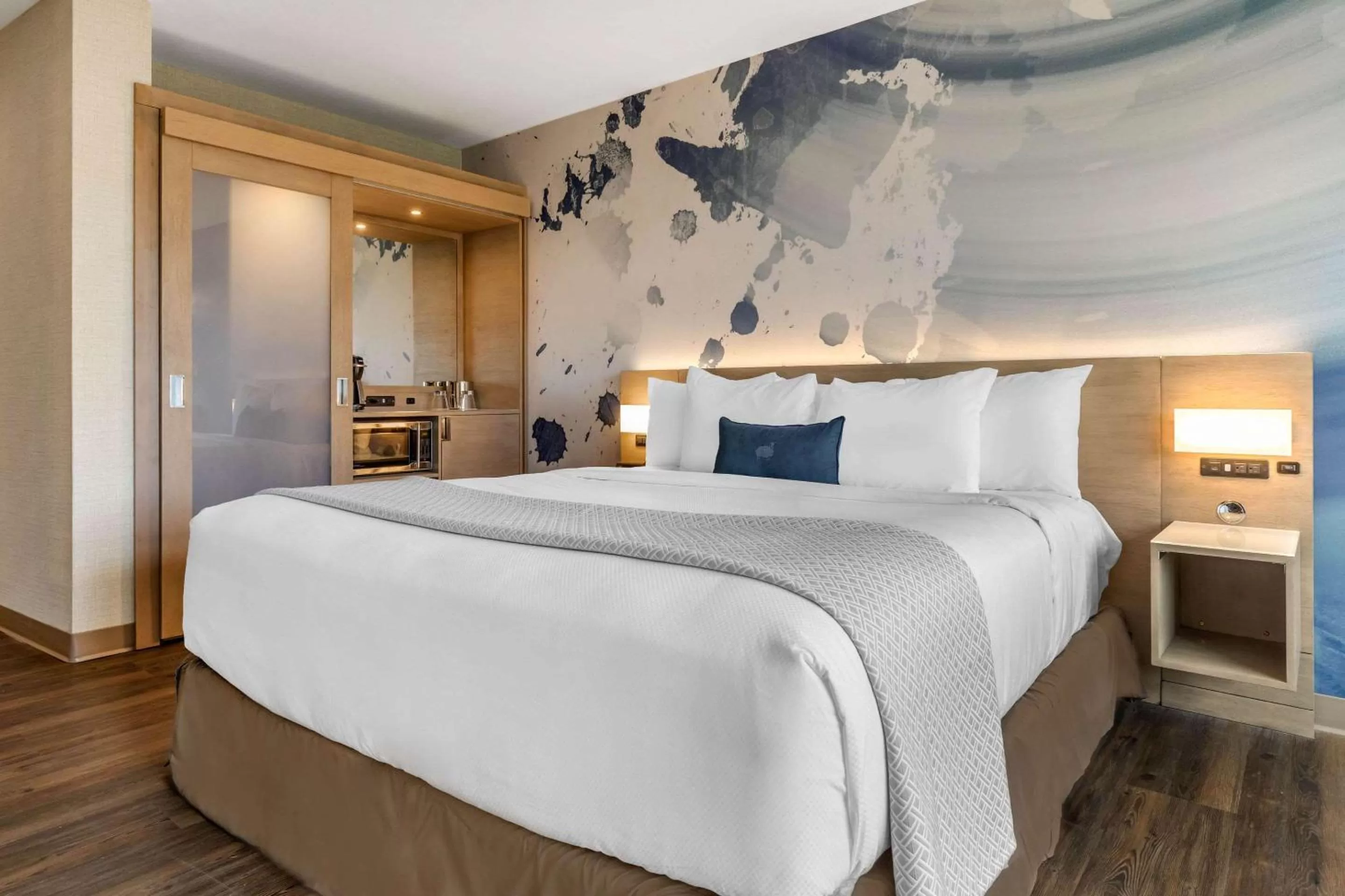 Photo of the whole room, Bed in Cambria Hotel Milwaukee Downtown