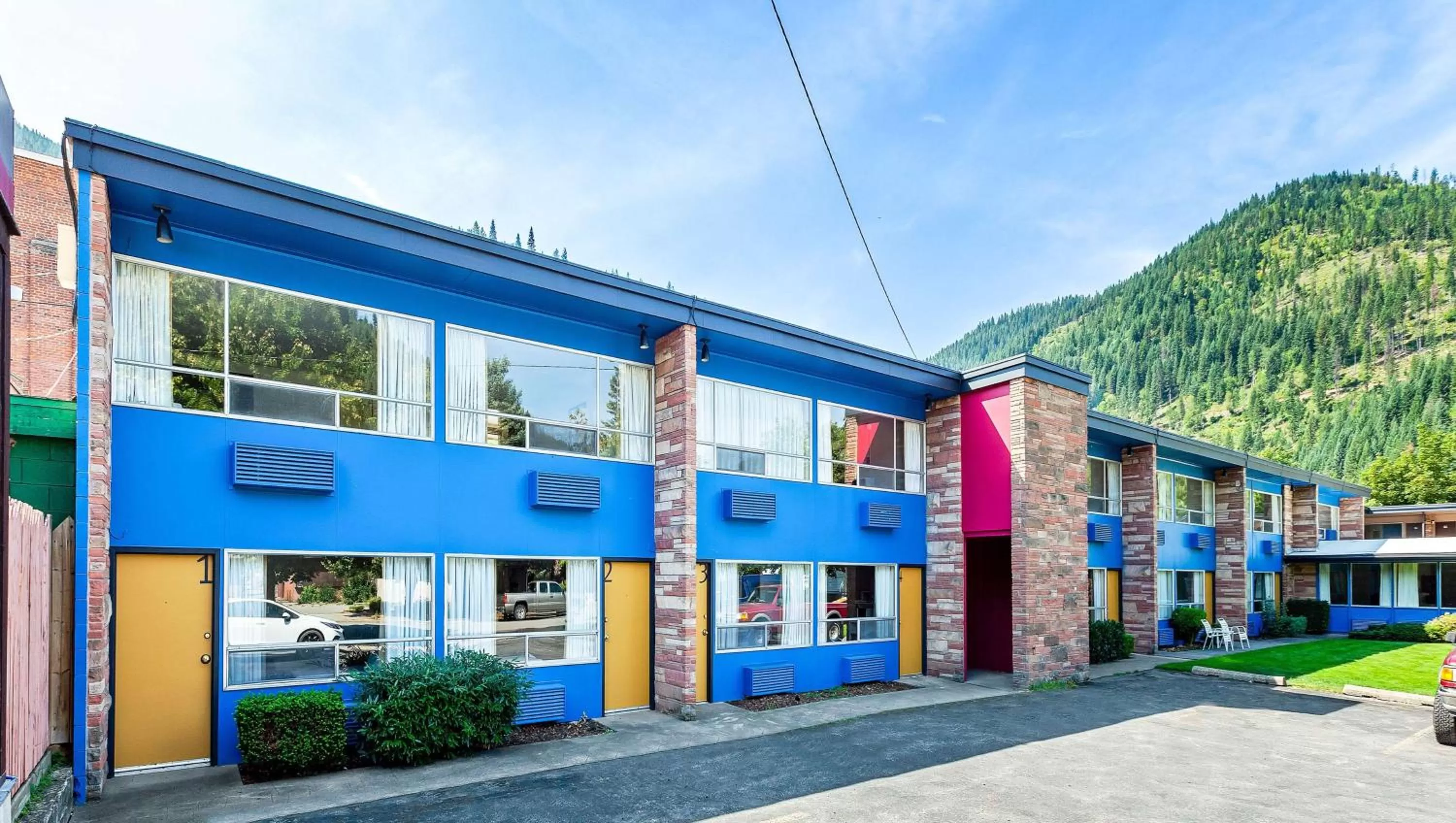 Property building in Stardust Motel Wallace