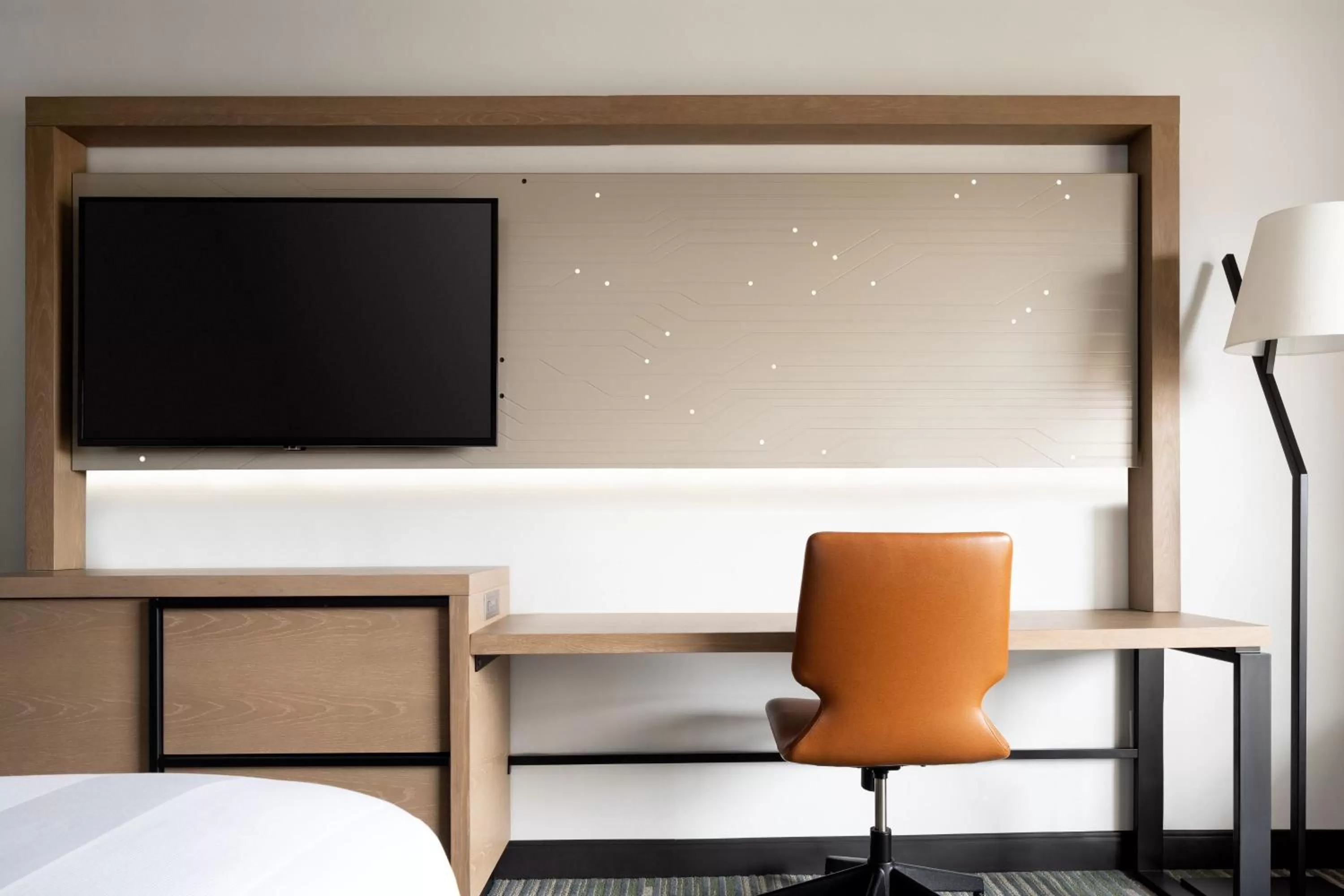 Photo of the whole room, Bed in Santa Clara Marriott