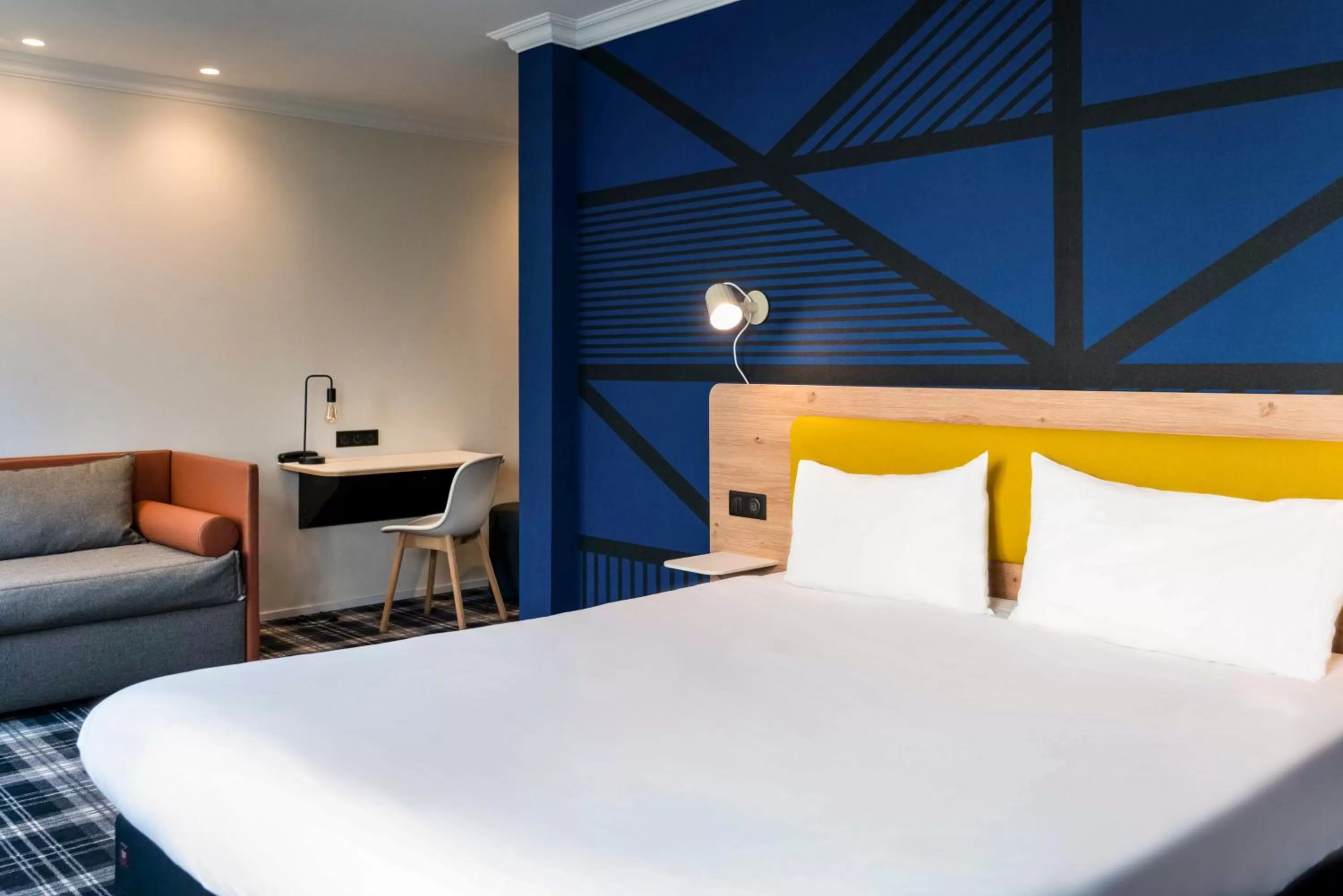 Bedroom, Bed in Ibis Styles Colmar Centre